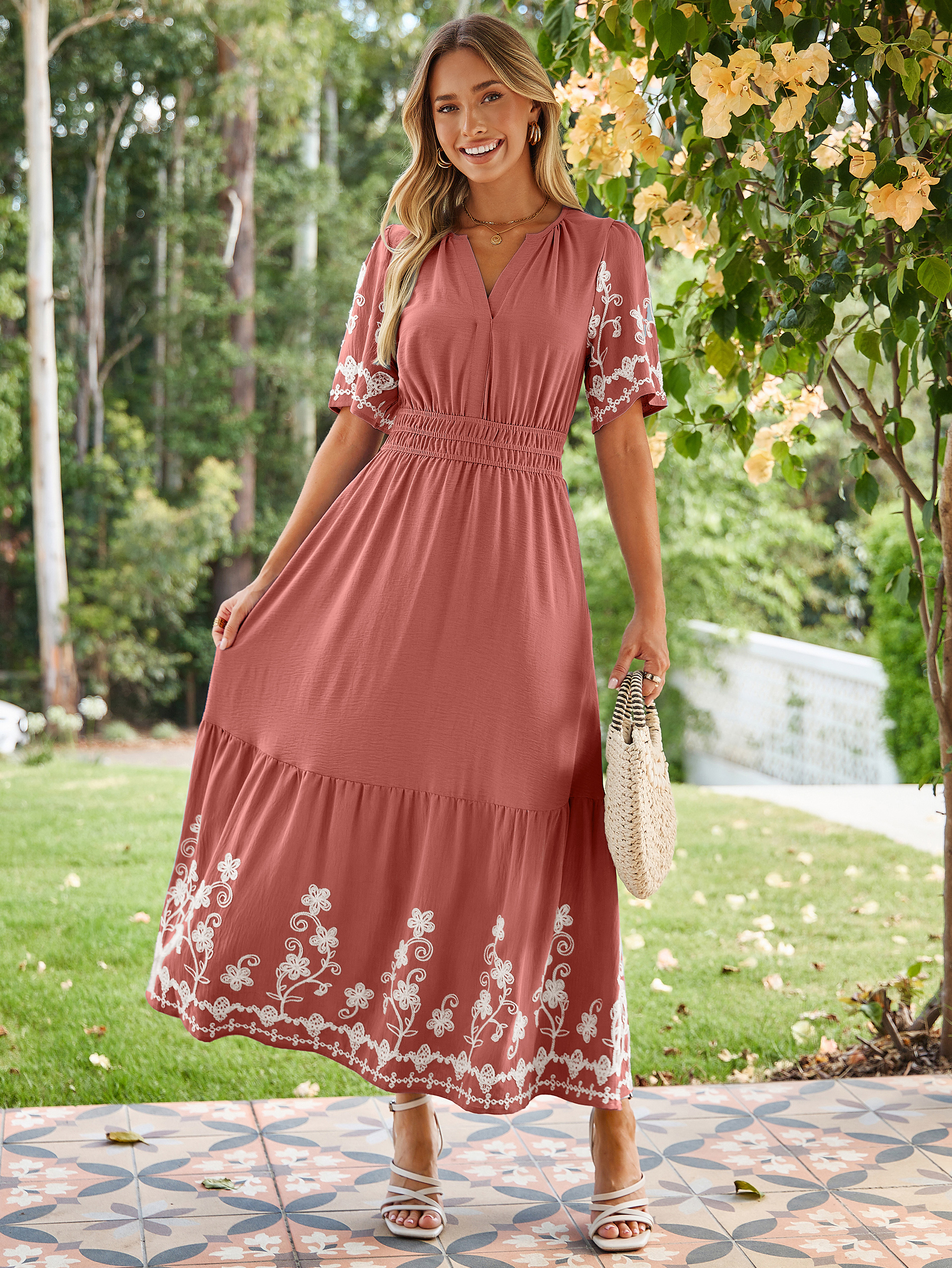 Floral Embroidery V-Neck A-Line Maxi Dress - Rose Red