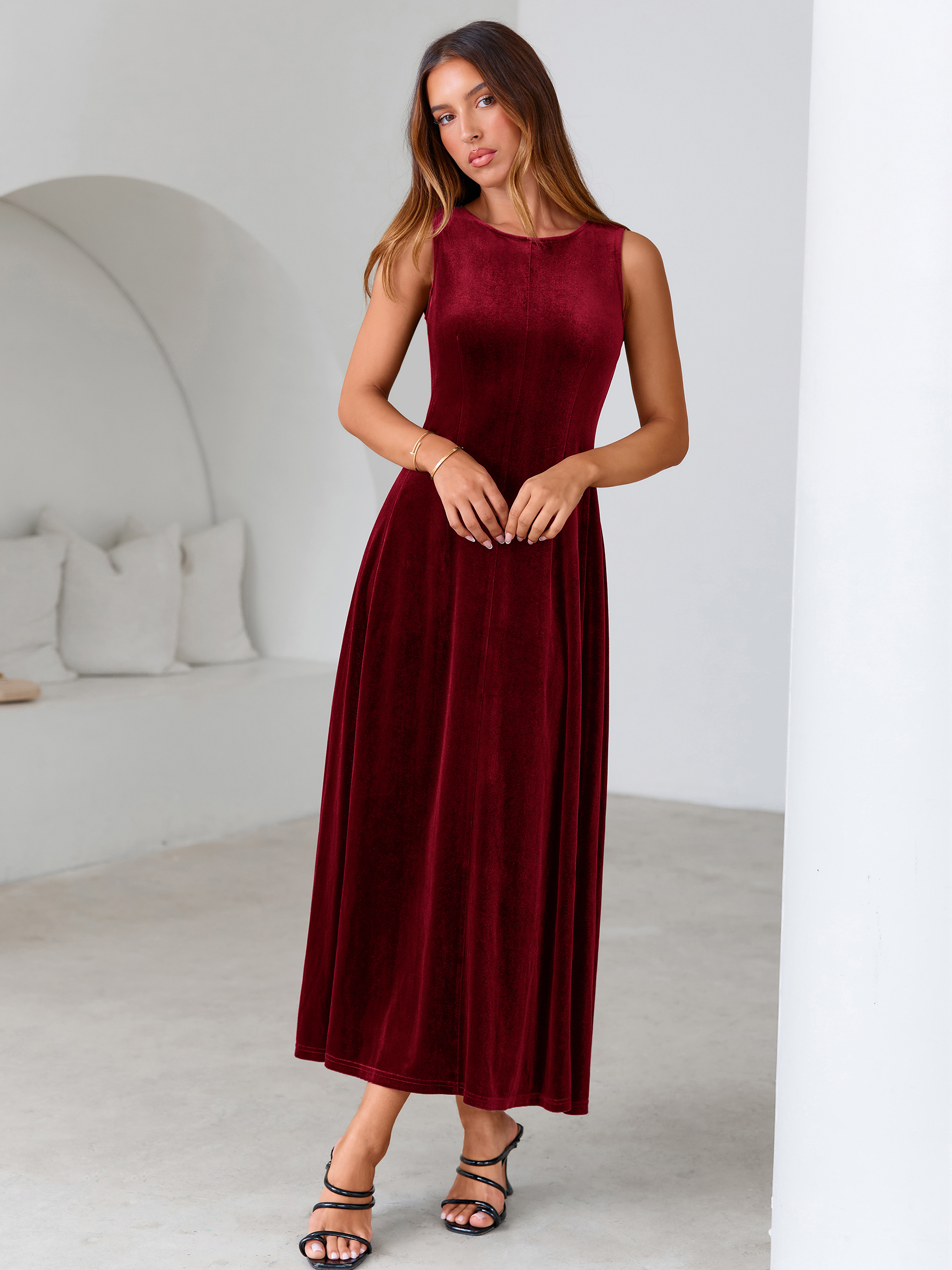 Elegant Sleeveless Velvet Crew Neck A Line Maxi Dress