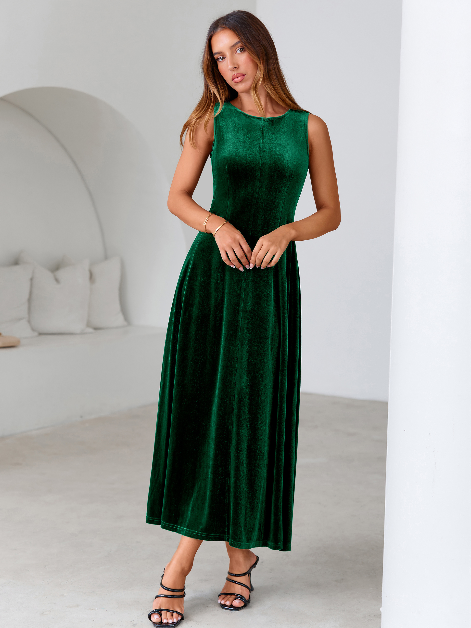 Elegant Sleeveless Velvet Crew Neck A Line Maxi Dress