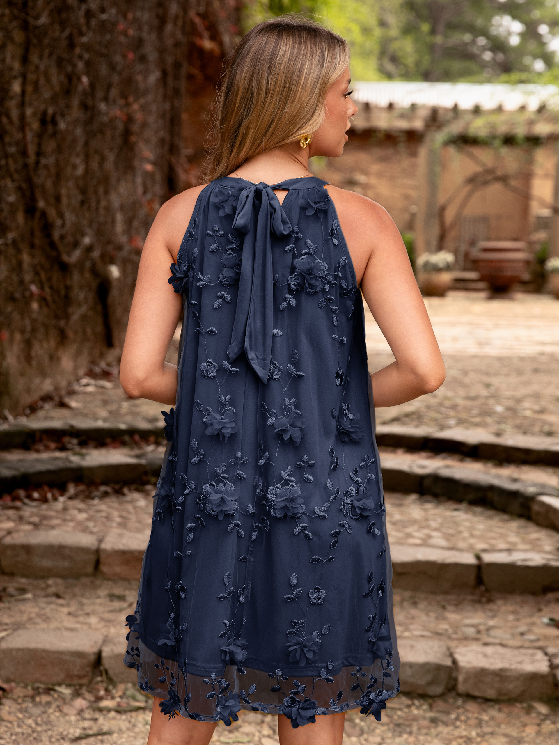 3D Flower Appliques Sleeveless Mini Halter Dress