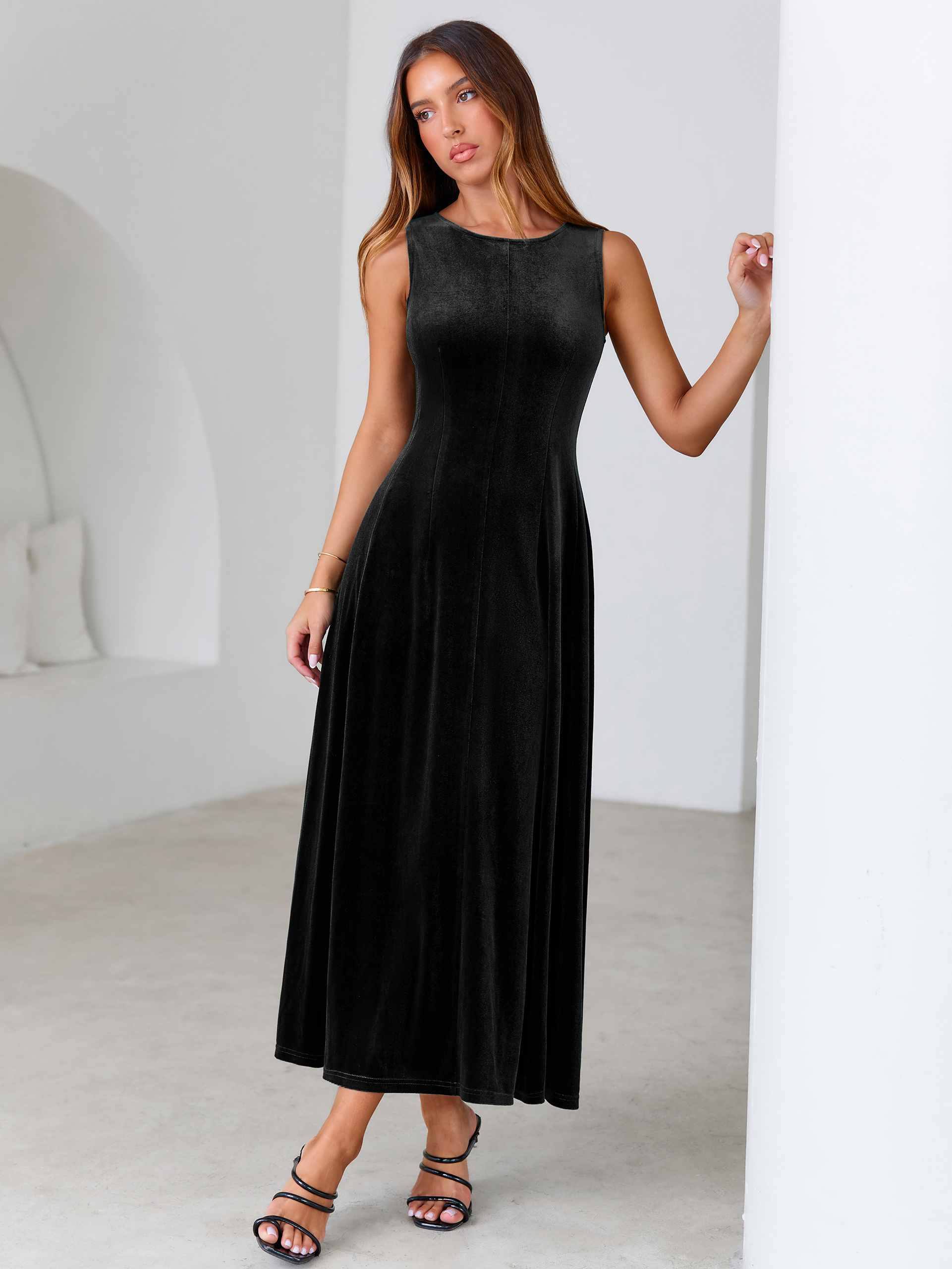 Elegant Sleeveless Velvet Crew Neck A Line Maxi Dress