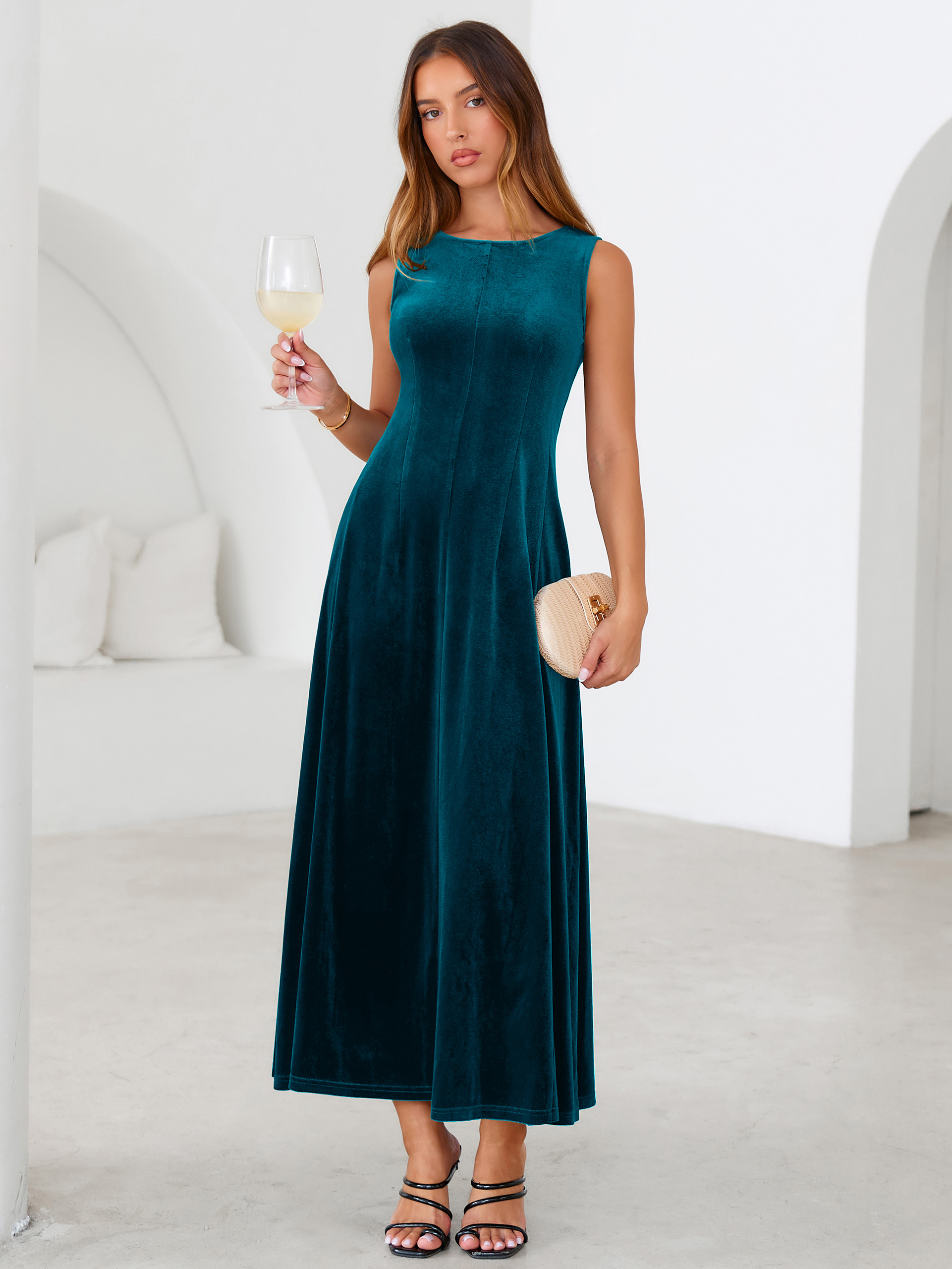 Elegant Sleeveless Velvet Crew Neck A Line Maxi Dress