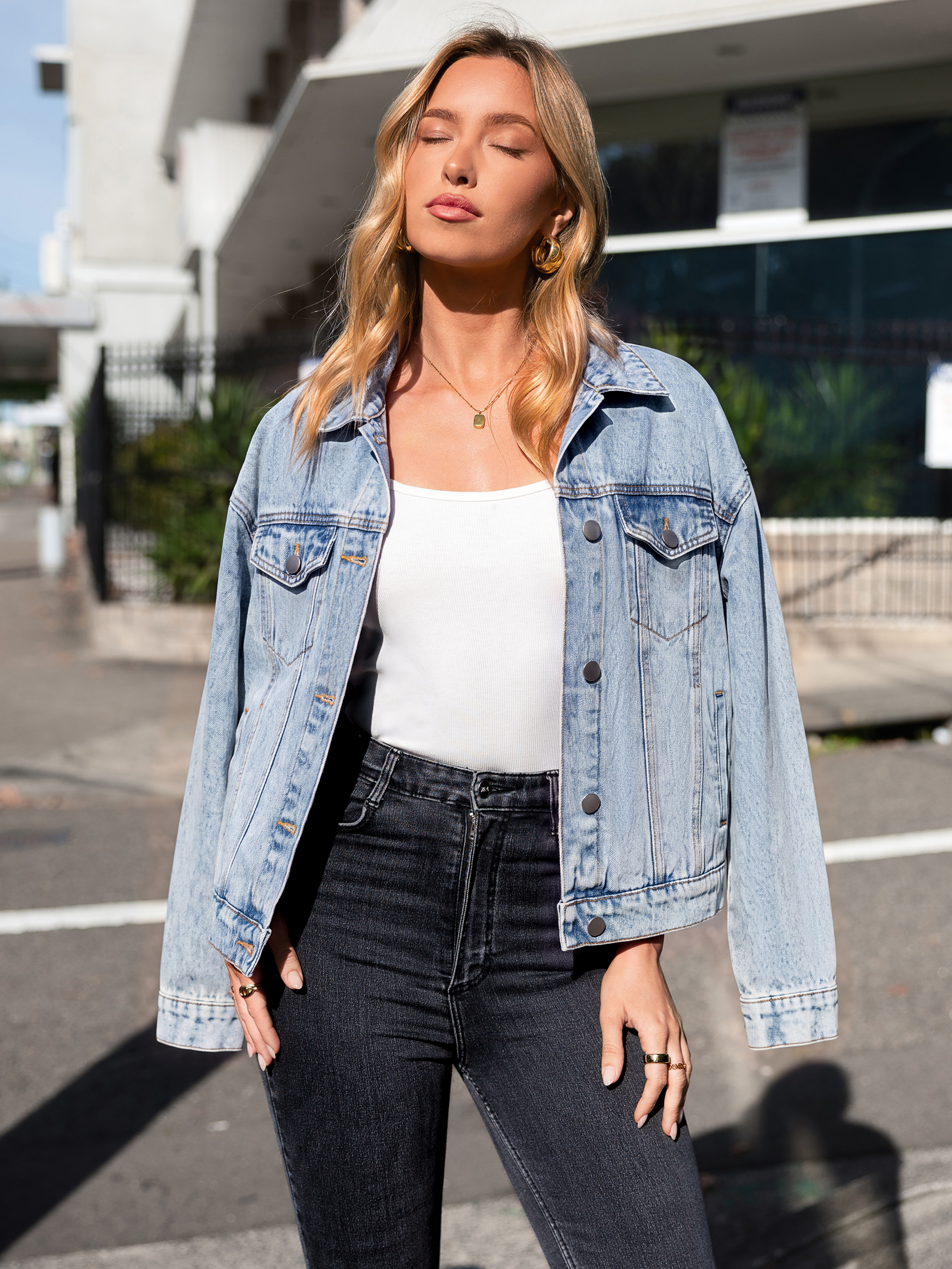 Trendy Button Down Cropped Western Jean Jacket