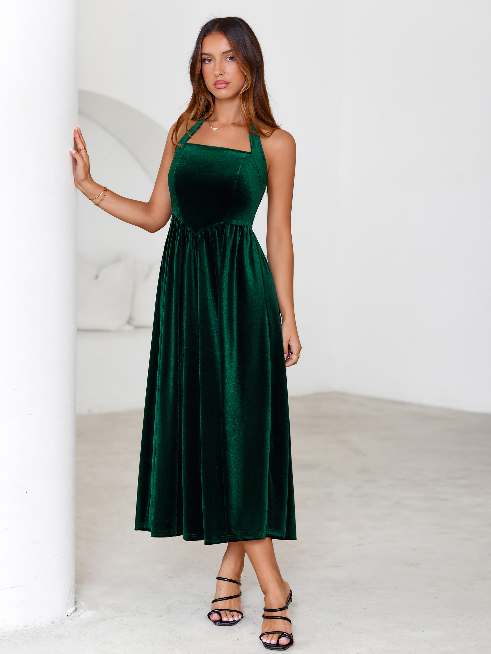 Halter Neck Velvet Backless Party Maxi Dress