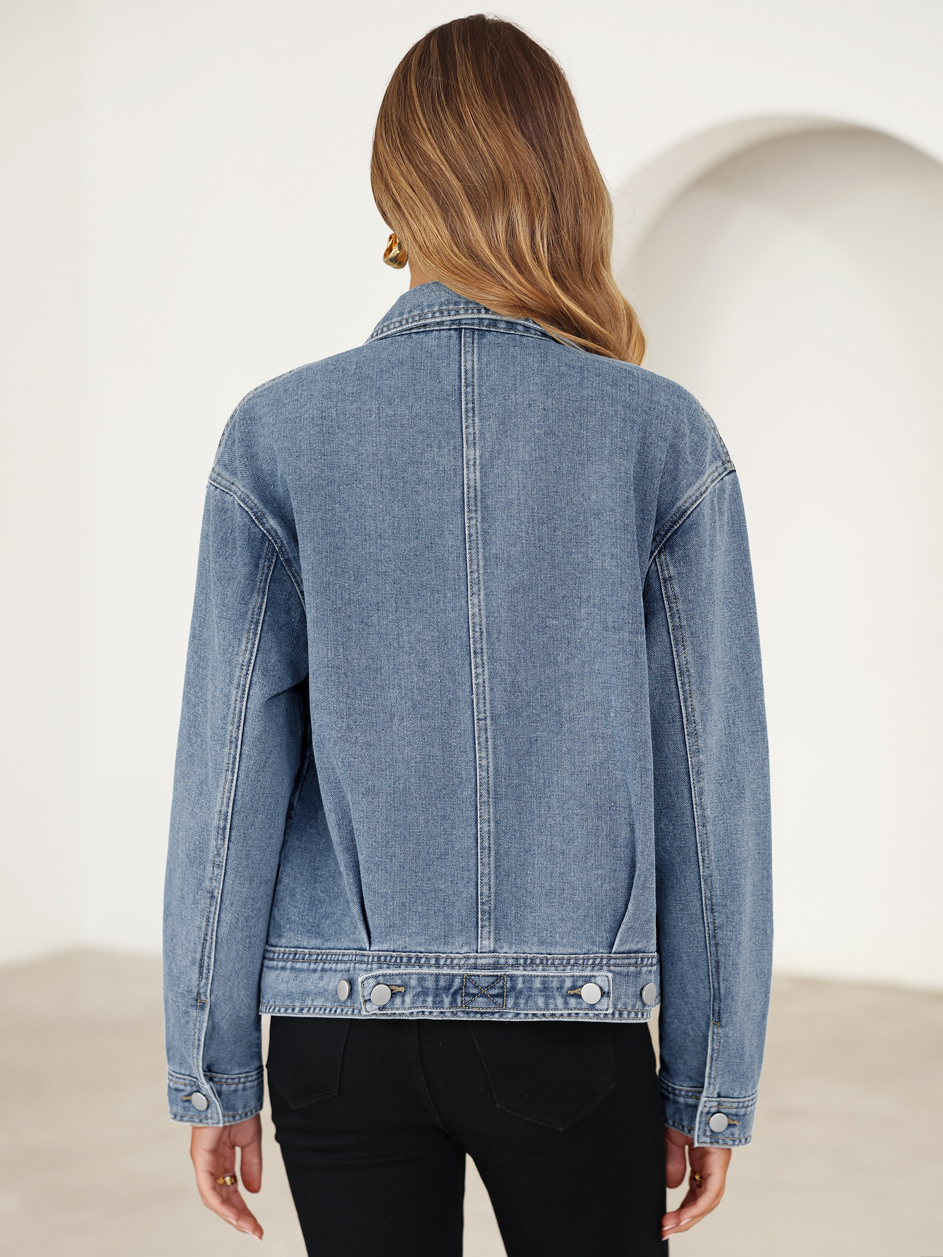 Classic Denim Trucker Jacket with Chest Pockets