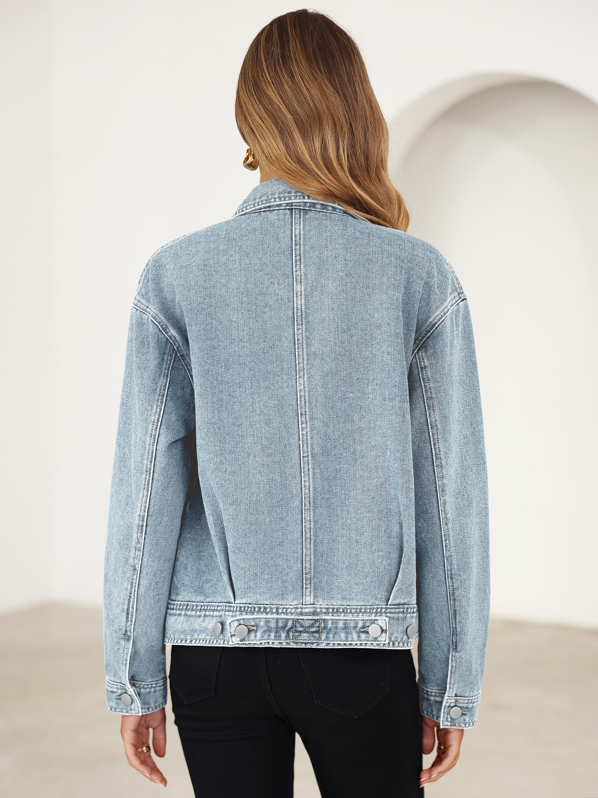 Classic Denim Trucker Jacket with Chest Pockets