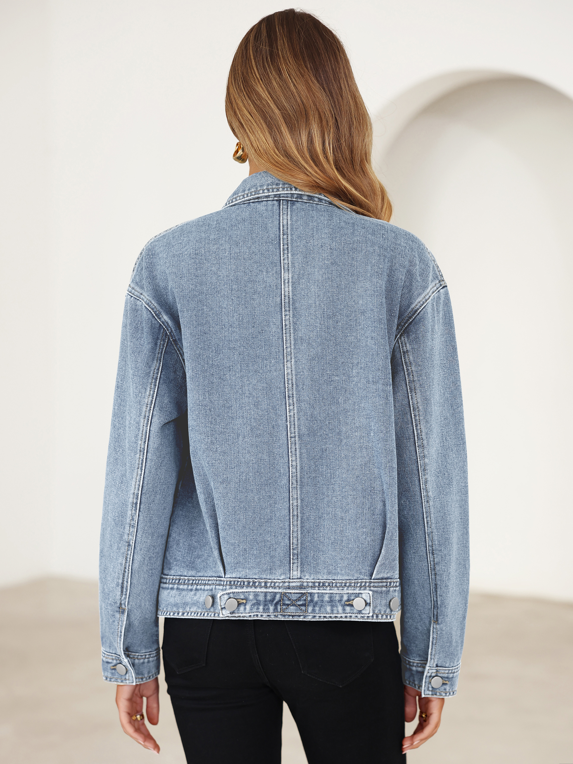 Classic Denim Trucker Jacket with Chest Pockets