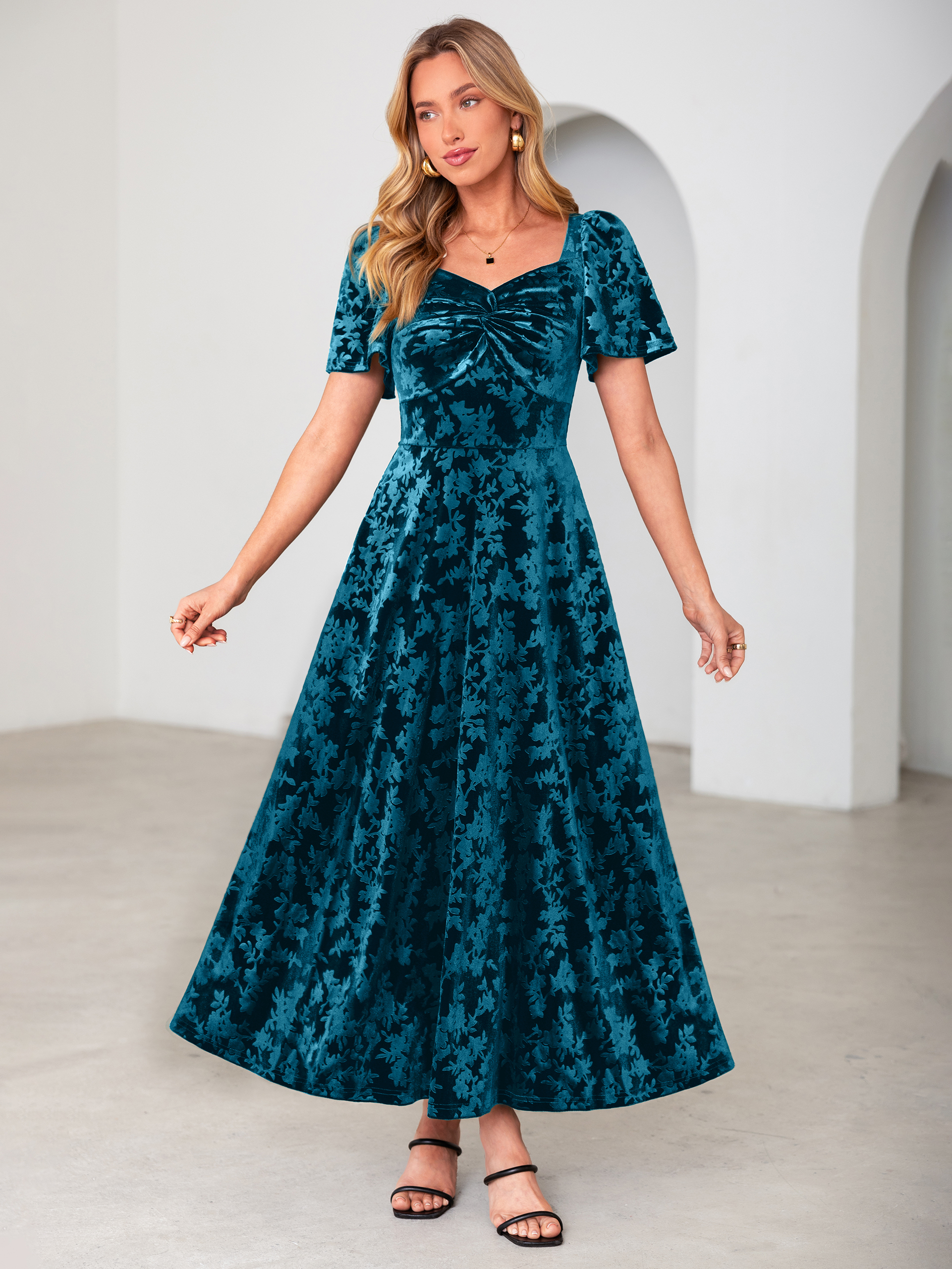 Chic Sweetheart Neck Embossed Velvet Maxi Dress - Blue Green