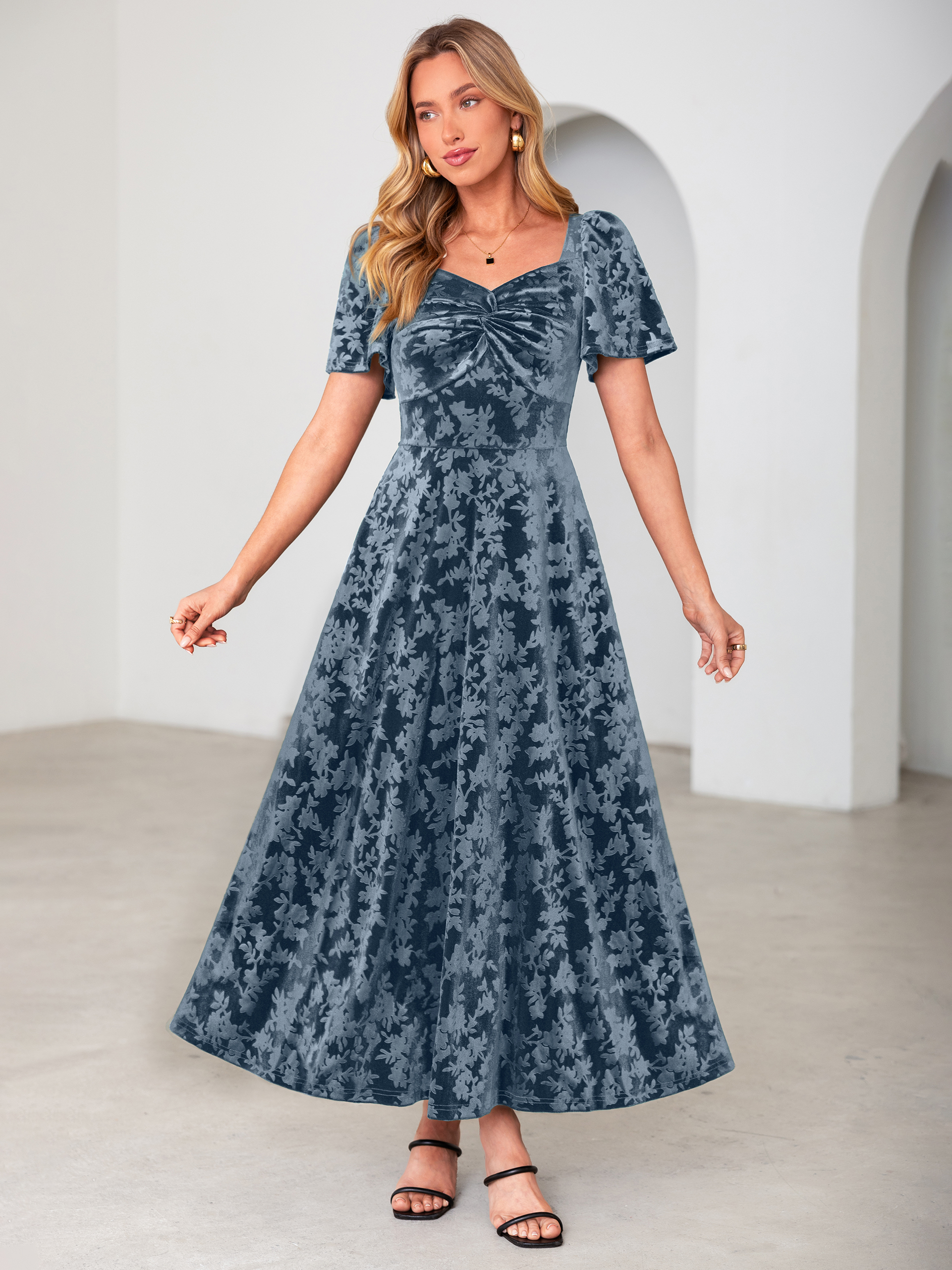 Chic Sweetheart Neck Embossed Velvet Maxi Dress - Grey Blue