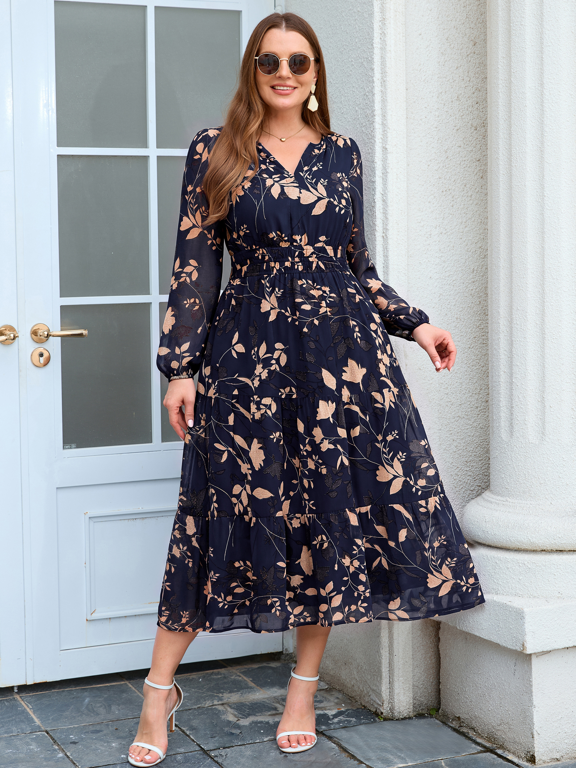 Plus Size V-Neck Long Sleeve Floral Chiffon Maxi Dress - Navy Blue Leaf