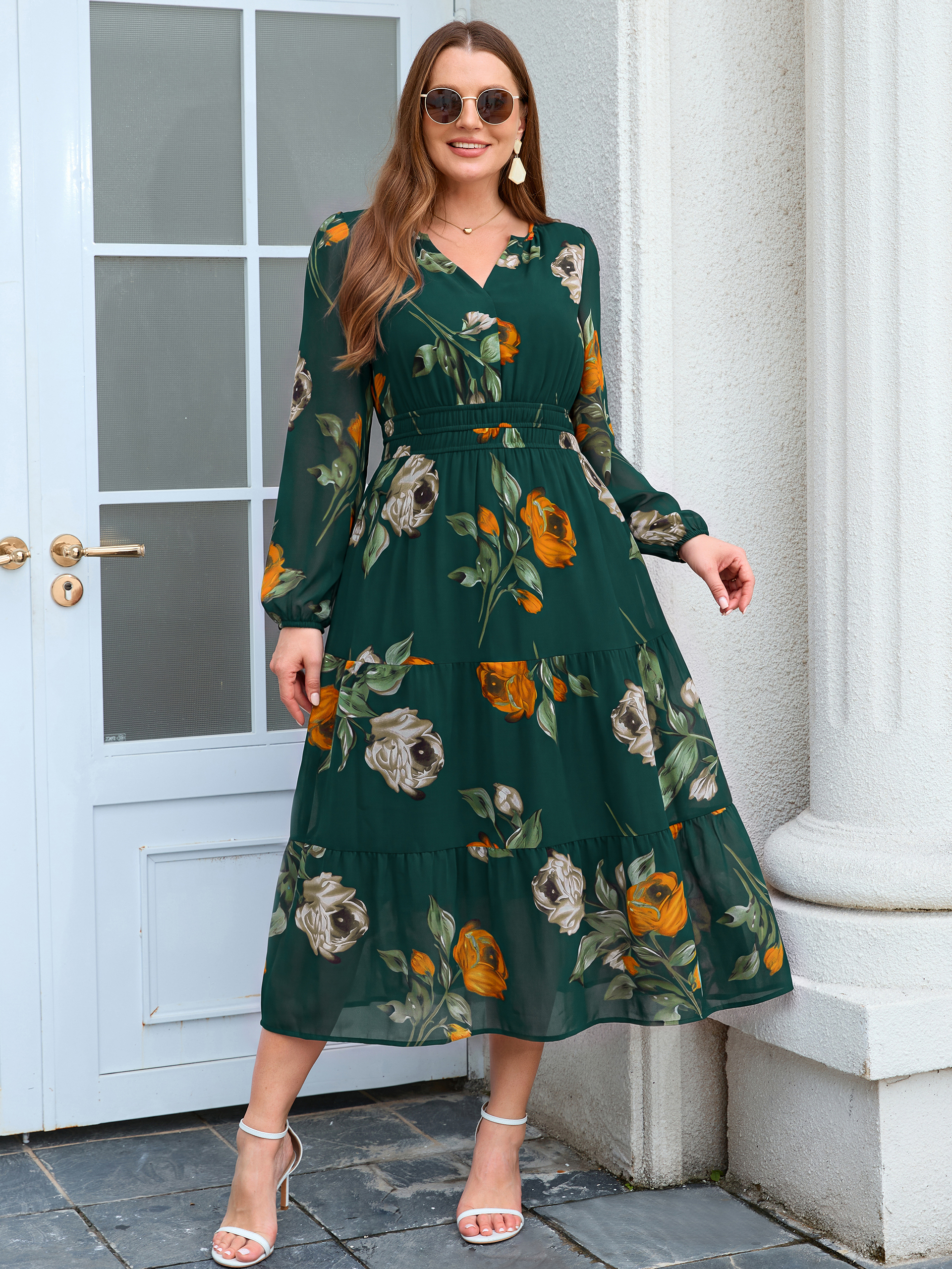 Plus Size V-Neck Long Sleeve Floral Chiffon Maxi Dress - Dark Green Rose