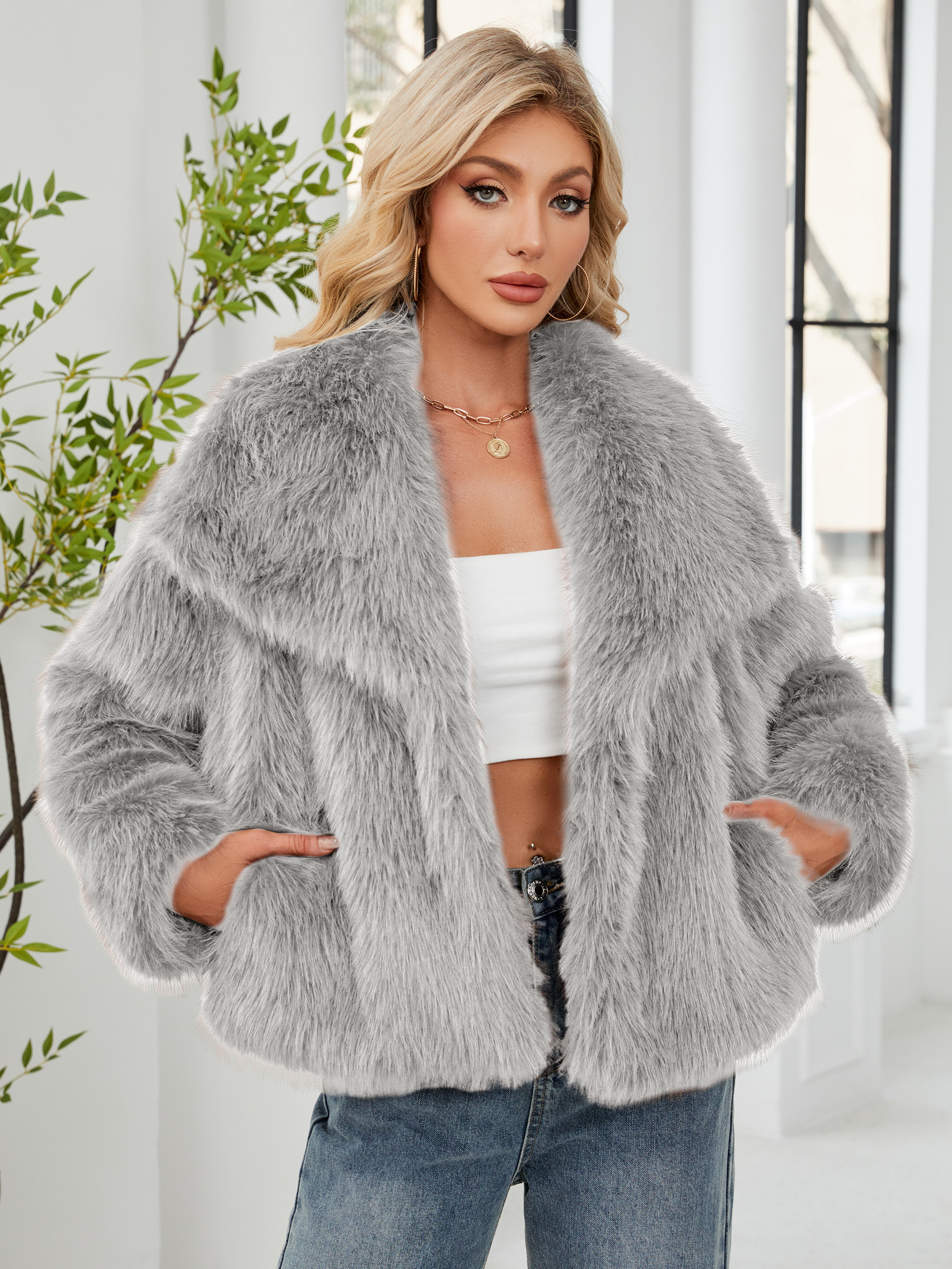 Luxurious Faux Fur Short Coat with Shawl Collar
