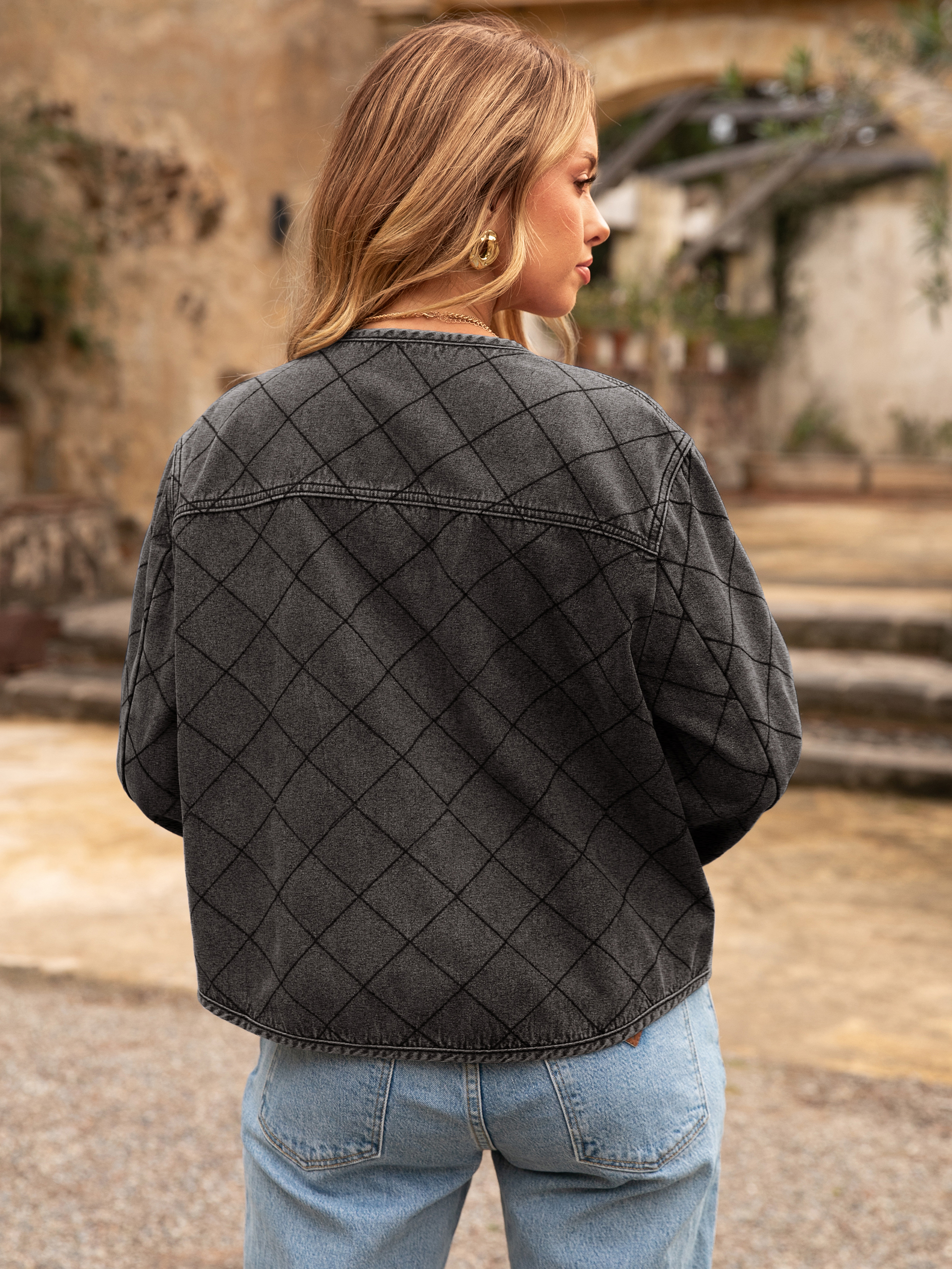 Button Crew Neck Quilted Diamond Denim Jacket
