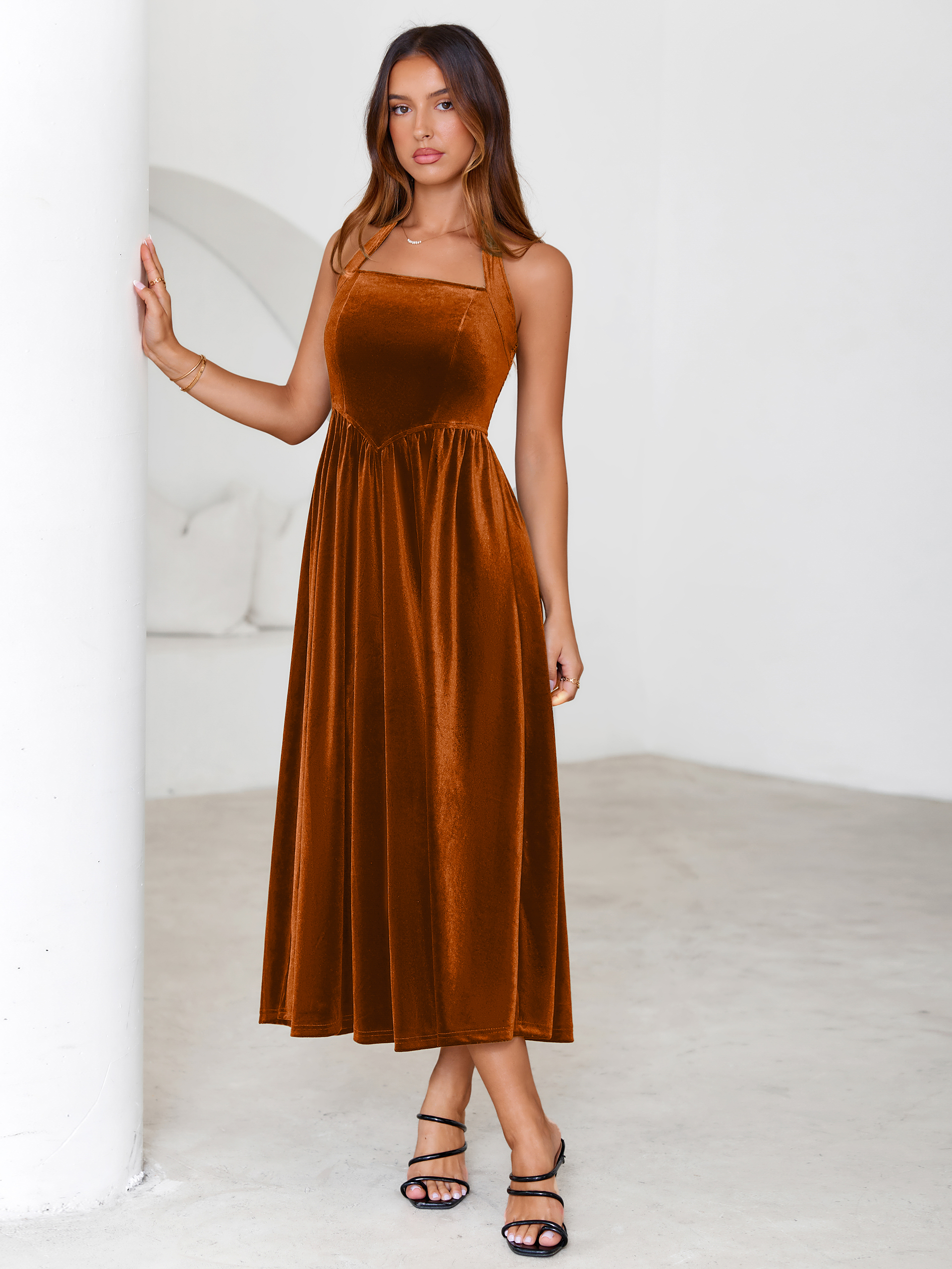 Halter Neck Velvet Backless Party Maxi Dress