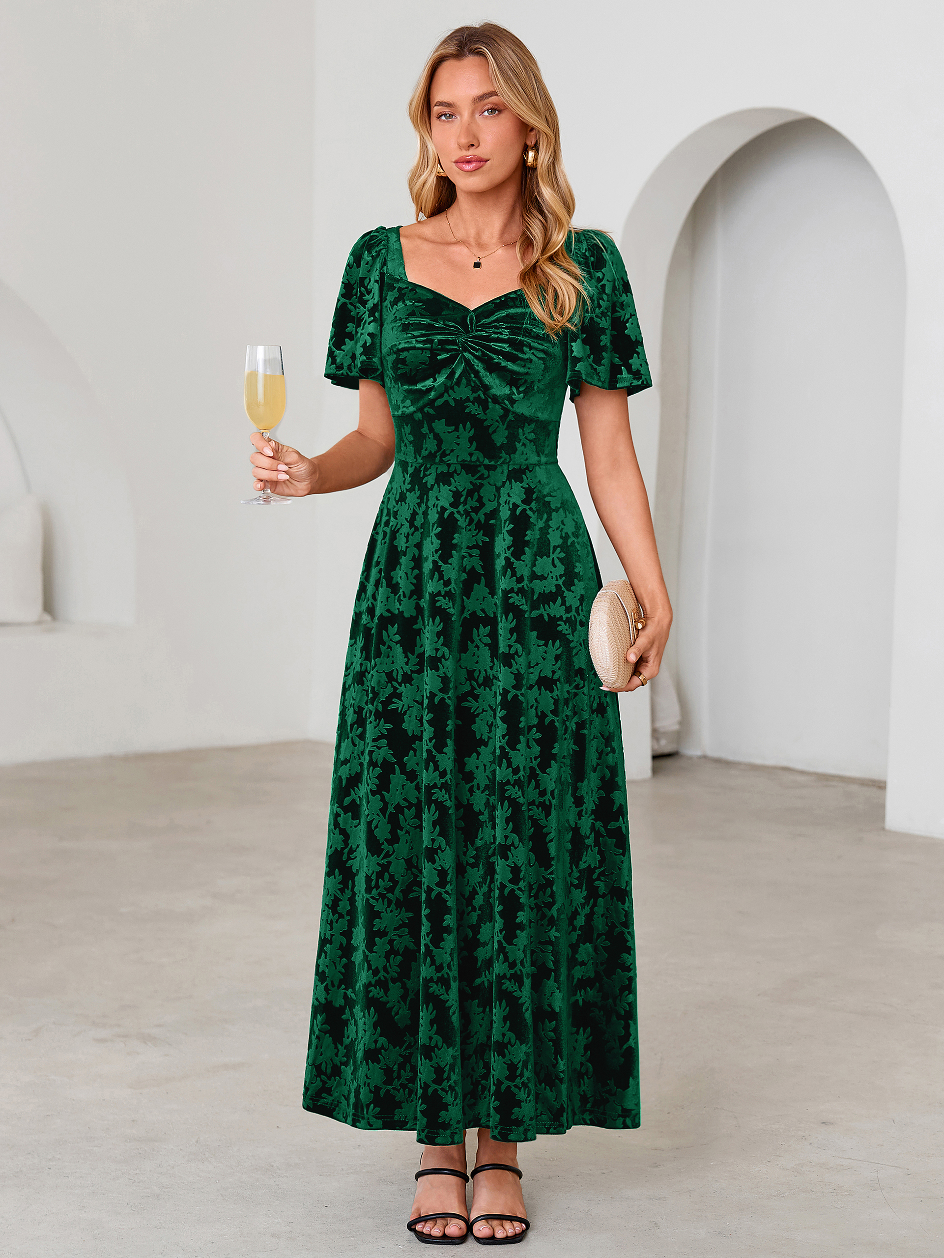 Chic Sweetheart Neck Embossed Velvet Maxi Dress
