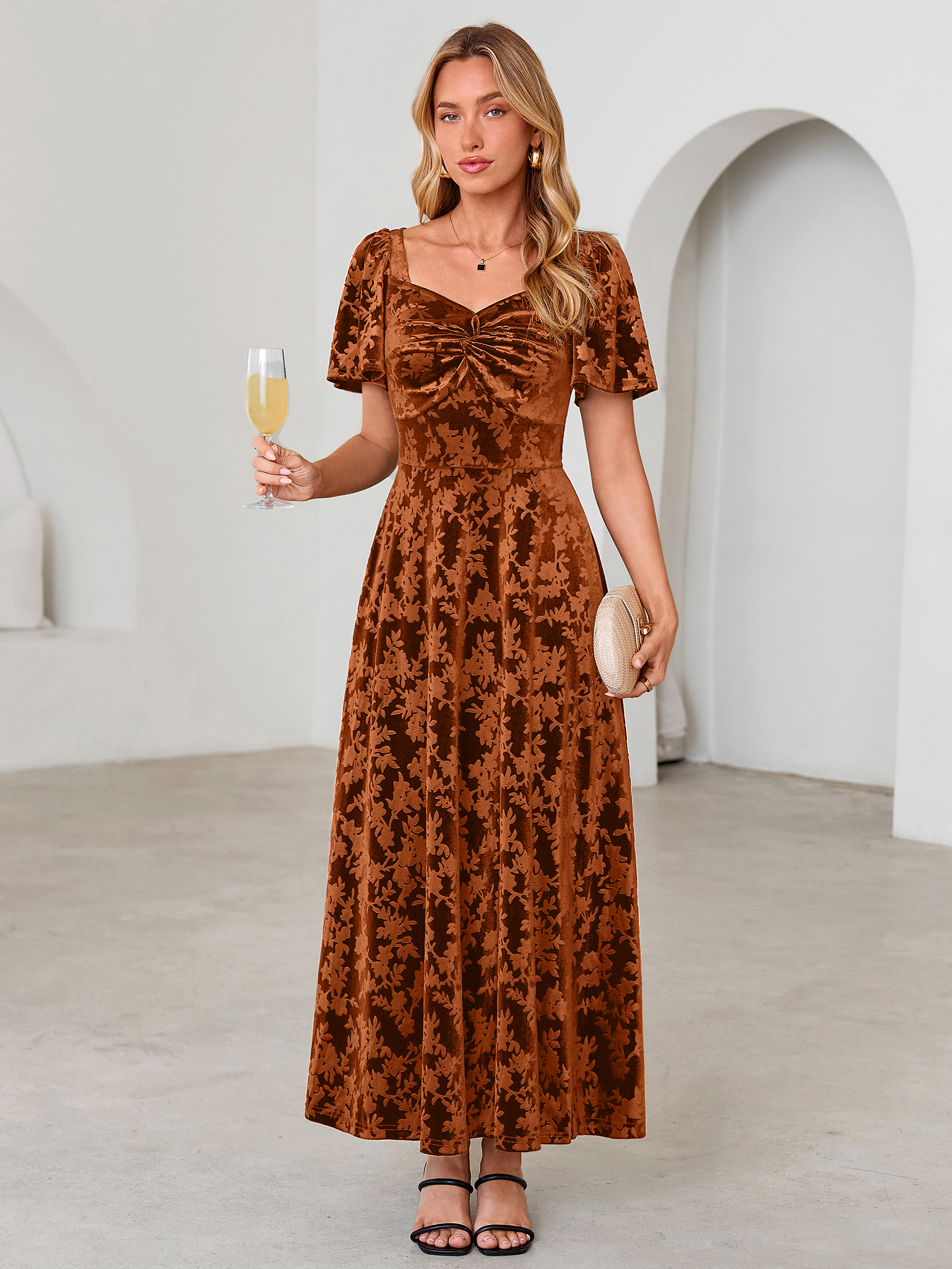 Chic Sweetheart Neck Embossed Velvet Maxi Dress