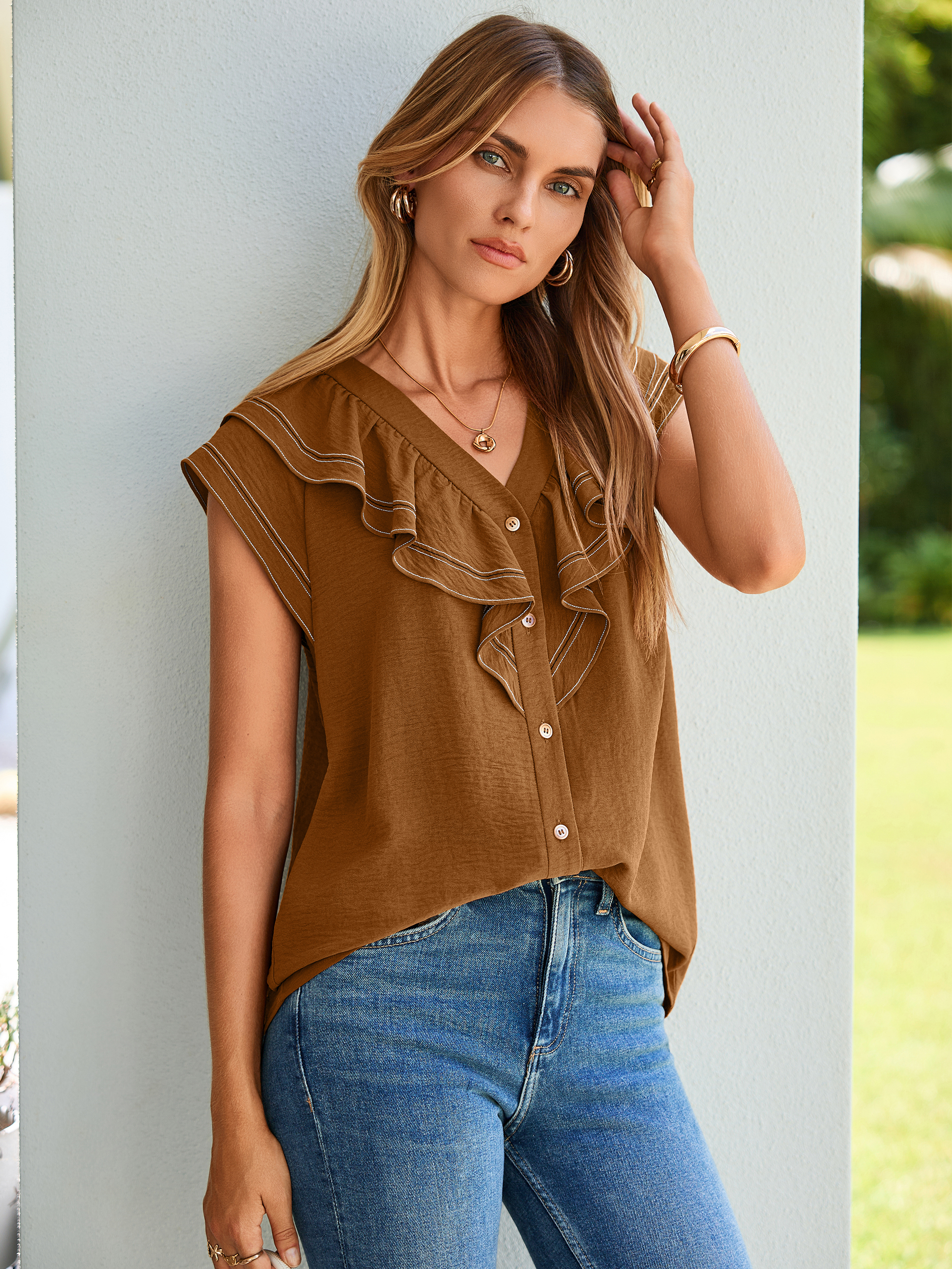 V-Neck Ruffle Trim Contrast Stitching Top