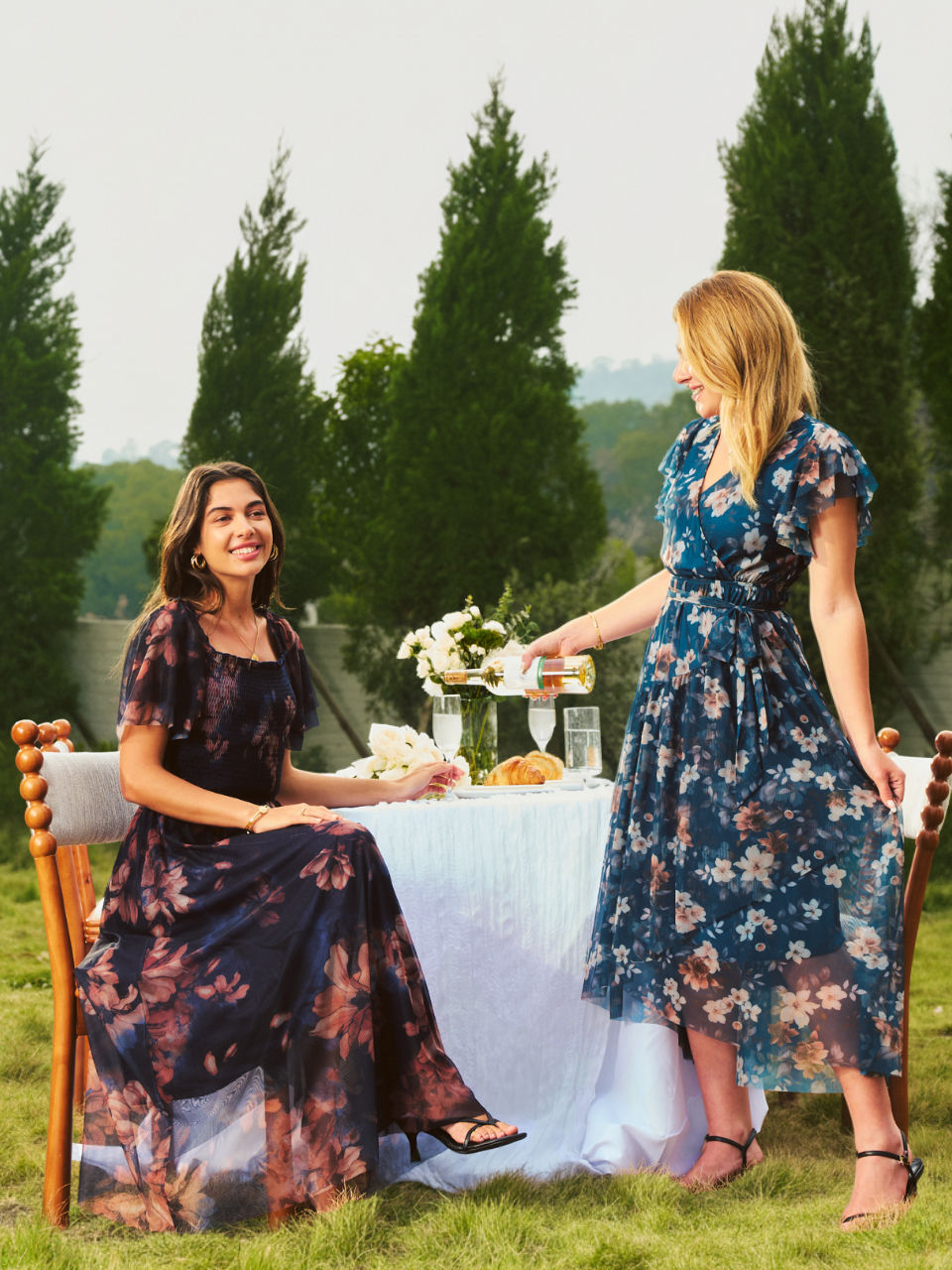 {"default":"Garden & Outdoor Weddings"}
