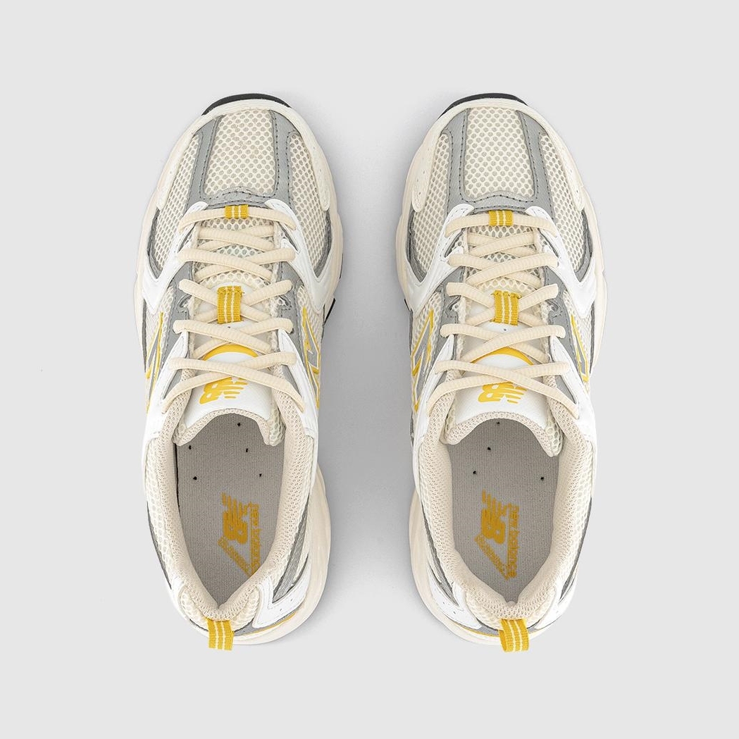 New Balance 530 Trainers