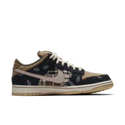 Nikdjke SB Dunk Low Travis Scott