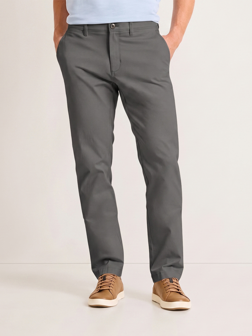 Men's Charcoal Gray Solid Color Classic Straight Fit Urban Business Casual Chino Trousers