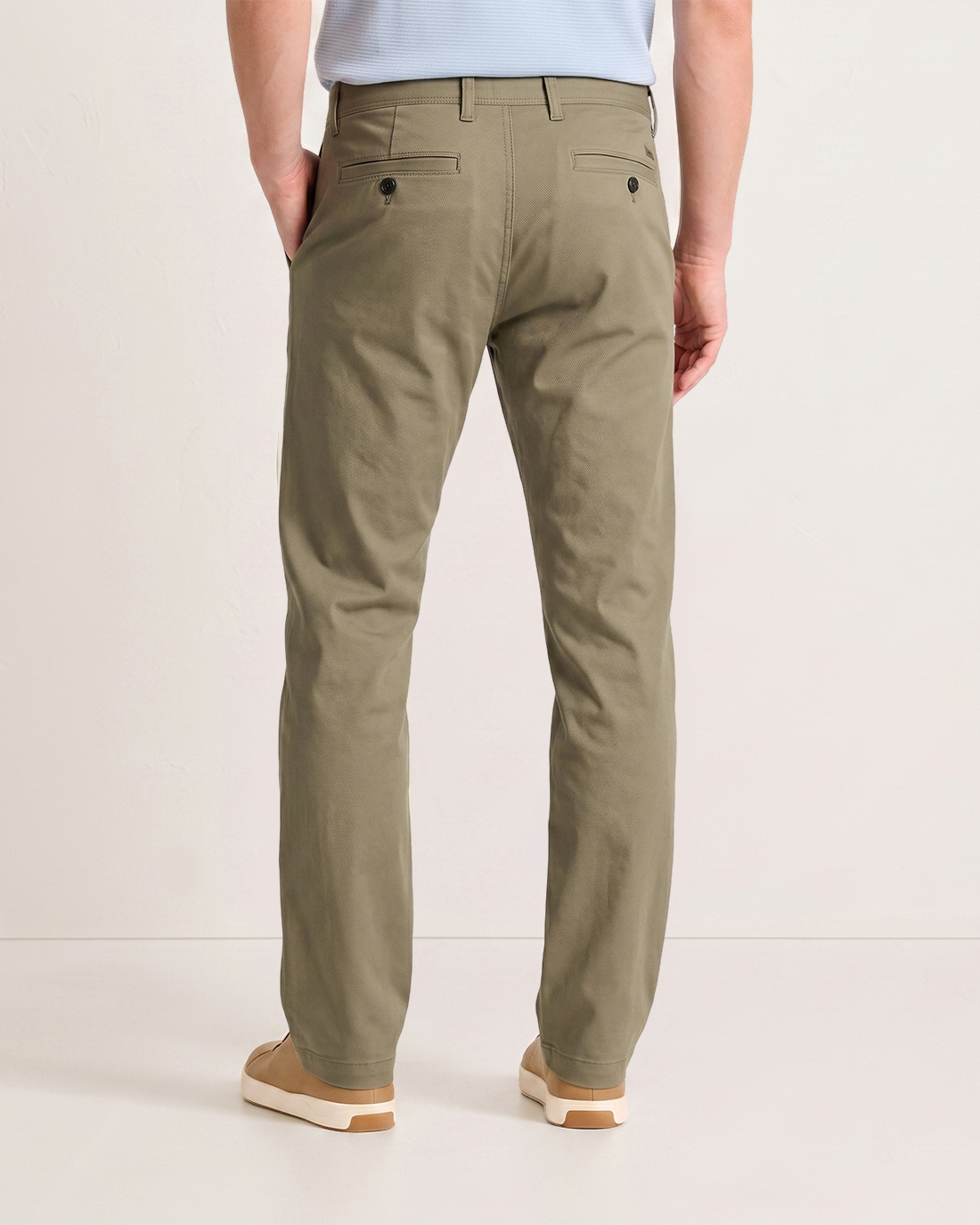 Men's Olive Green Solid Color Relaxed Straight Fit Old Money Style Smart Casual Chino Trousers