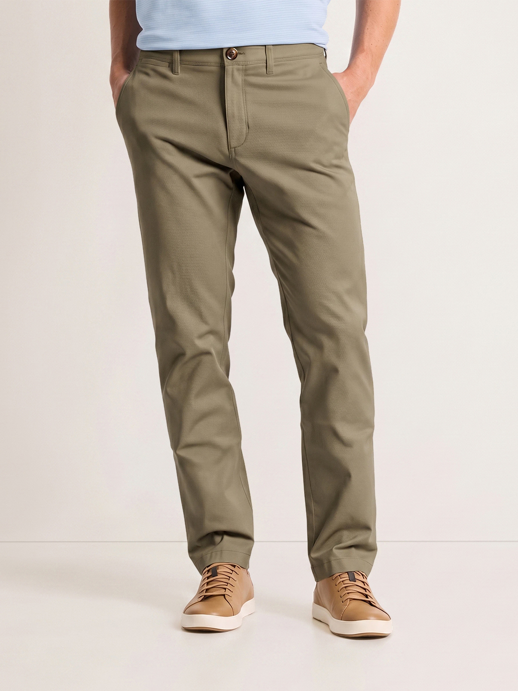 Men's Olive Green Solid Color Relaxed Straight Fit Old Money Style Smart Casual Chino Trousers
