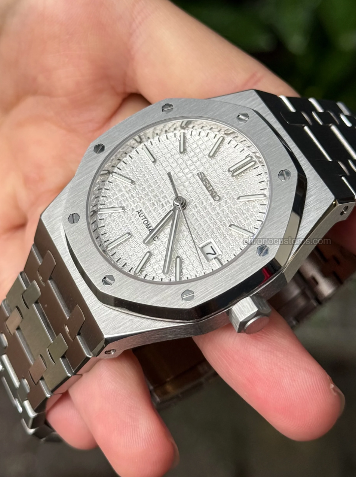 Royal Seikoak | White