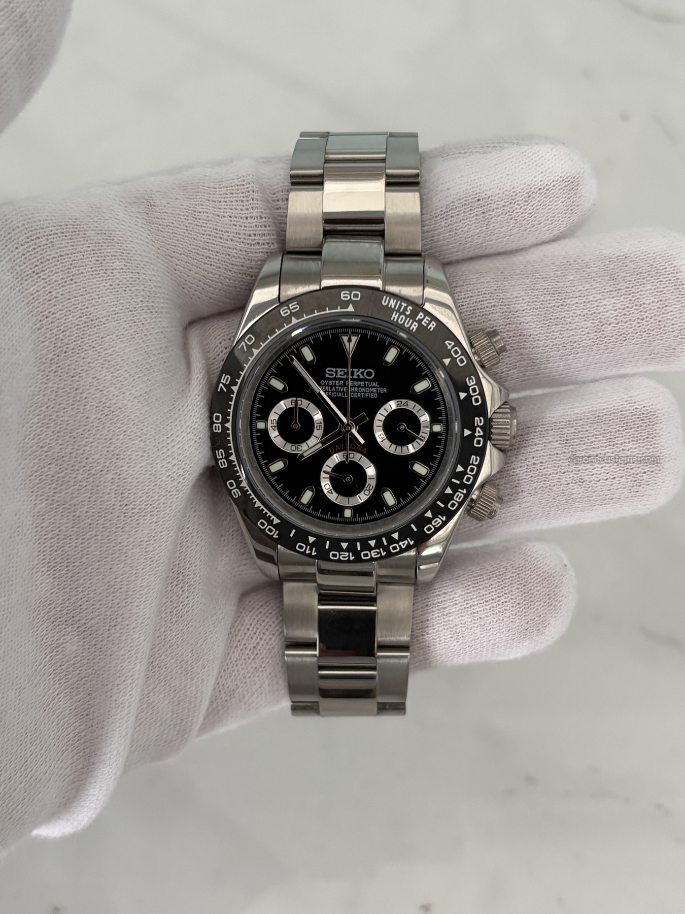 Seitona | Black