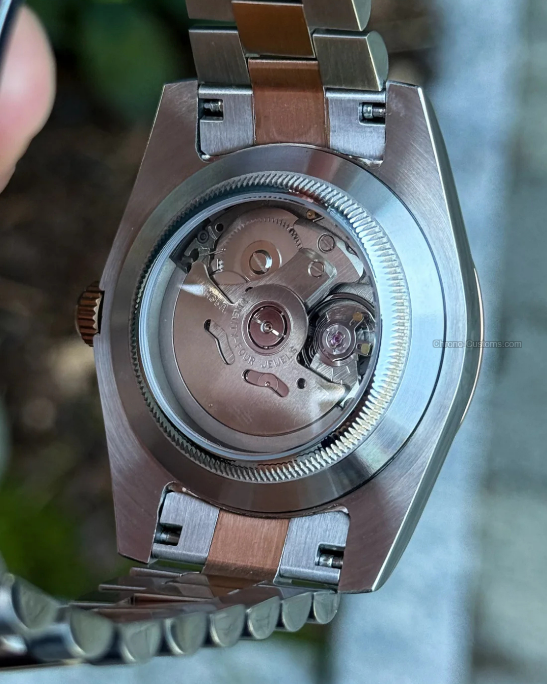 Seikojust | Two Tone Arabic