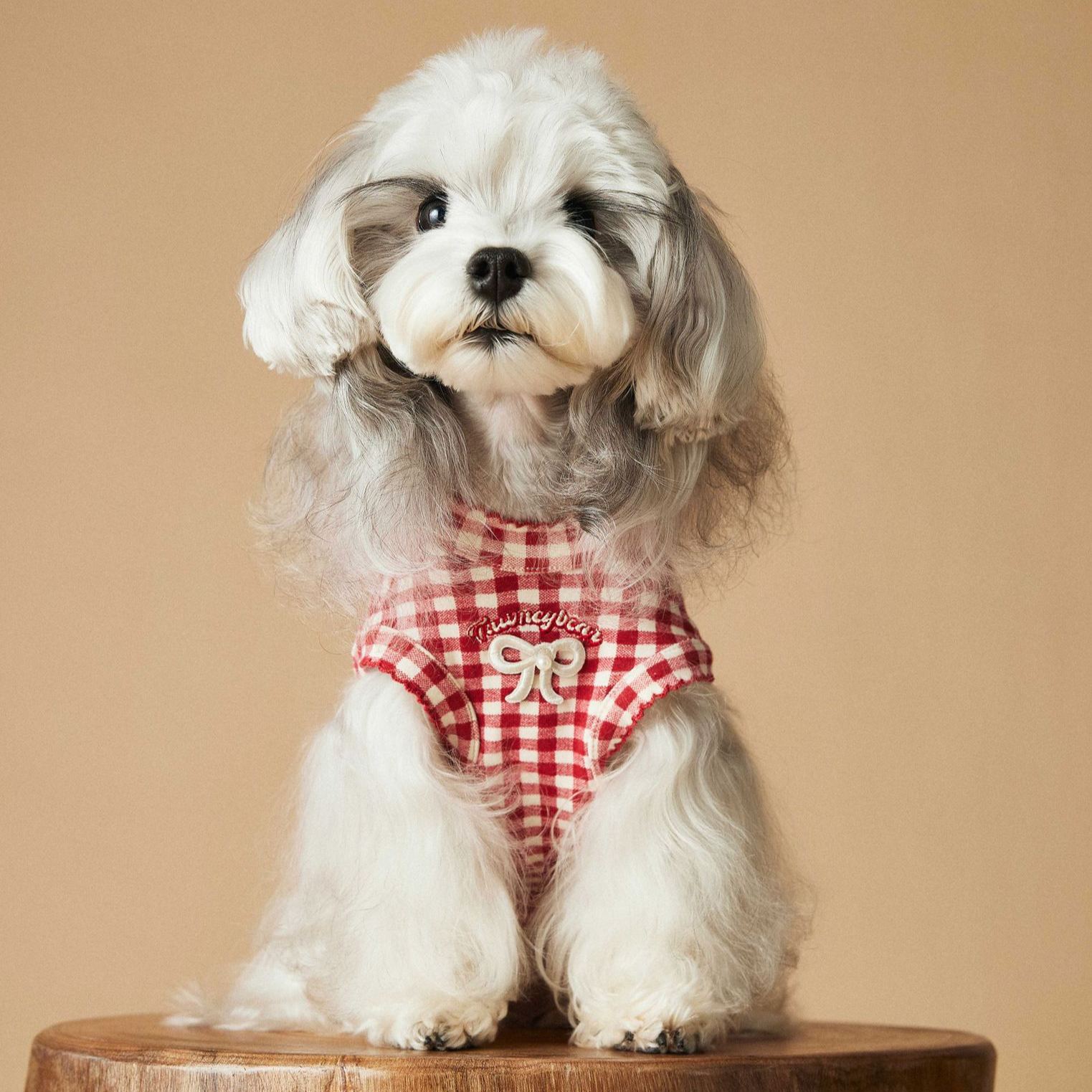 Exquisite sleeveless puppy vest for spring and summer