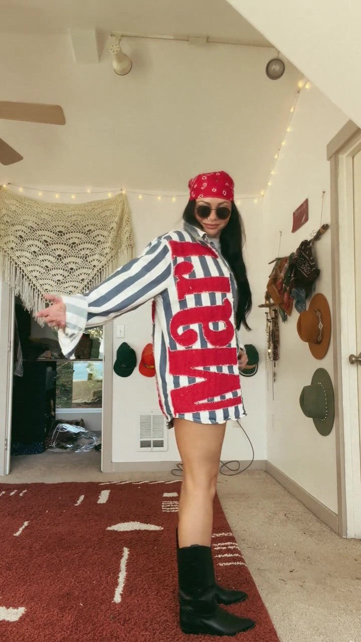 Howdy Western Striped Two-Piece Set – Oversized Shirt & High-Waisted Shorts