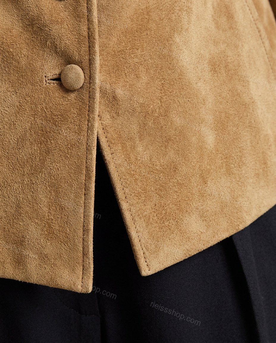 Tan Two-Piece Set, close-up of button-front closure, chest flap pockets and waist flap pockets, by Rieissshop
