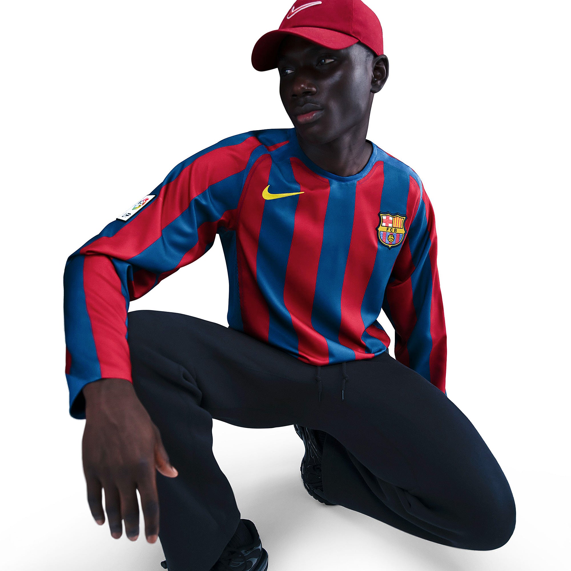 Nike FC Barcelona 2006 Reissue LS Shirt with Ronaldinho 10
