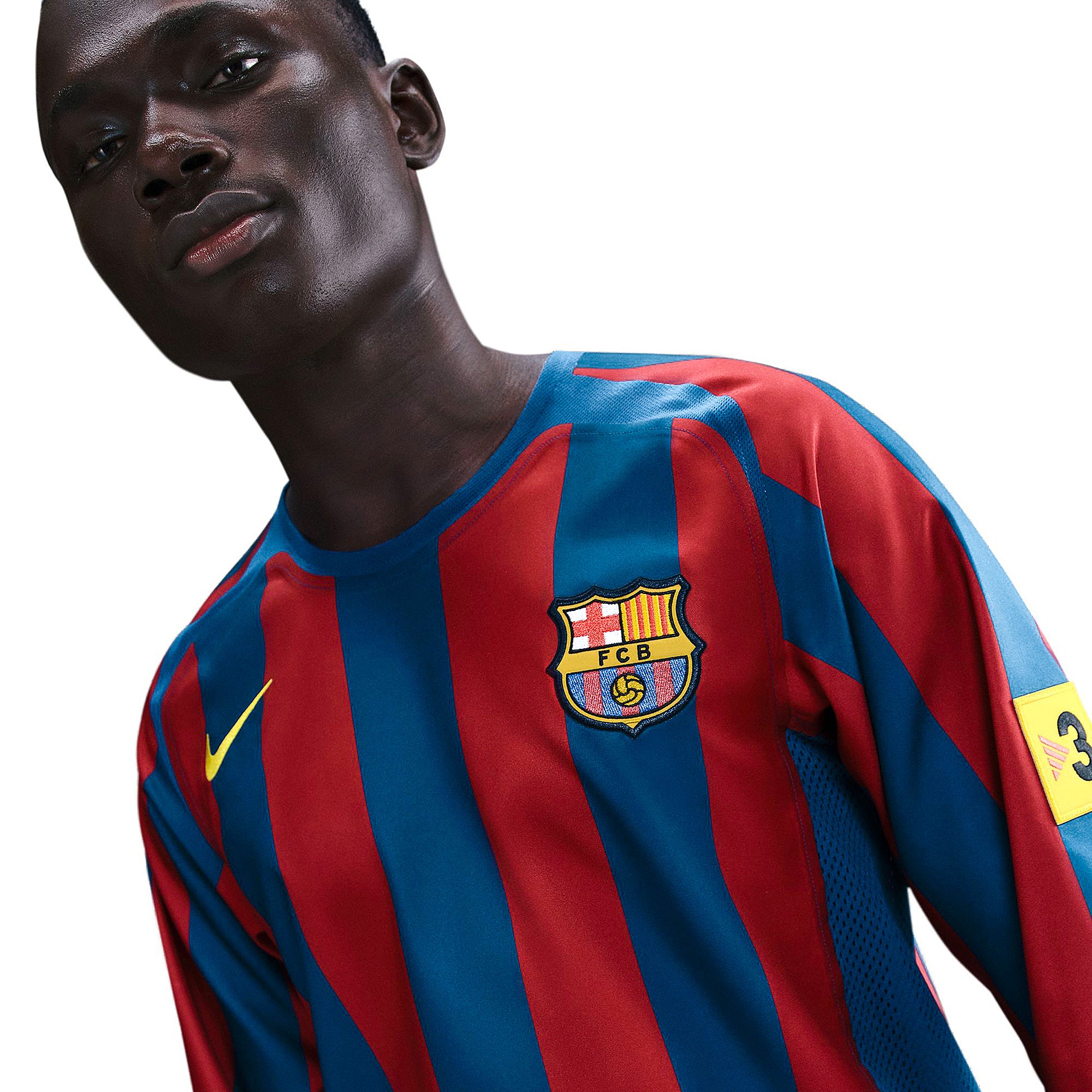 Nike FC Barcelona 2006 Reissue LS Shirt with Ronaldinho 10