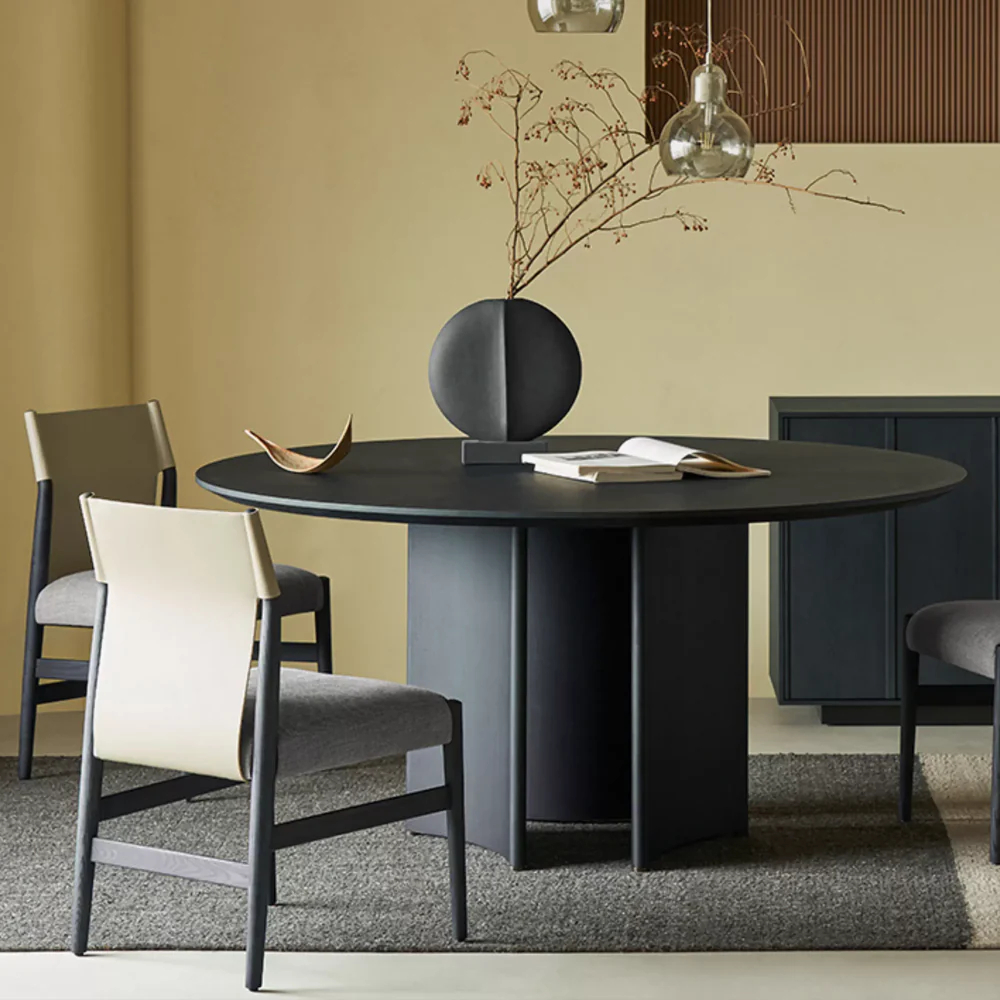 Dysis Round Dining Table