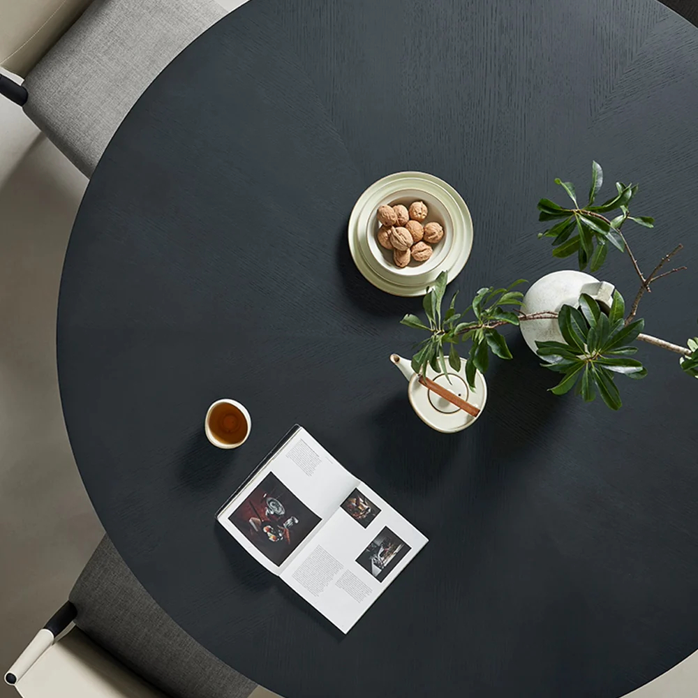 Dysis Round Dining Table