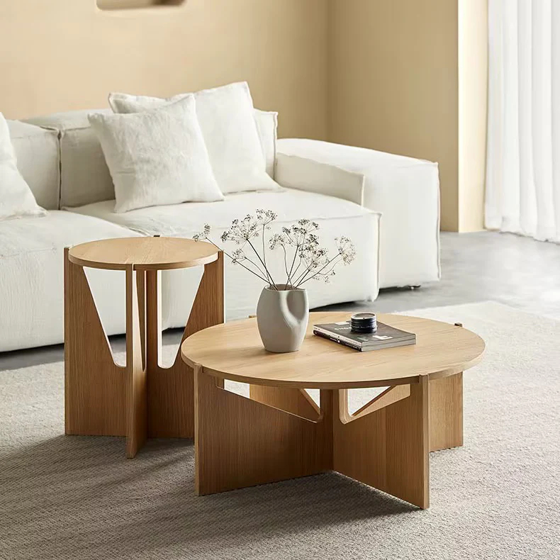 Vivid Oak Round Accent Side Table