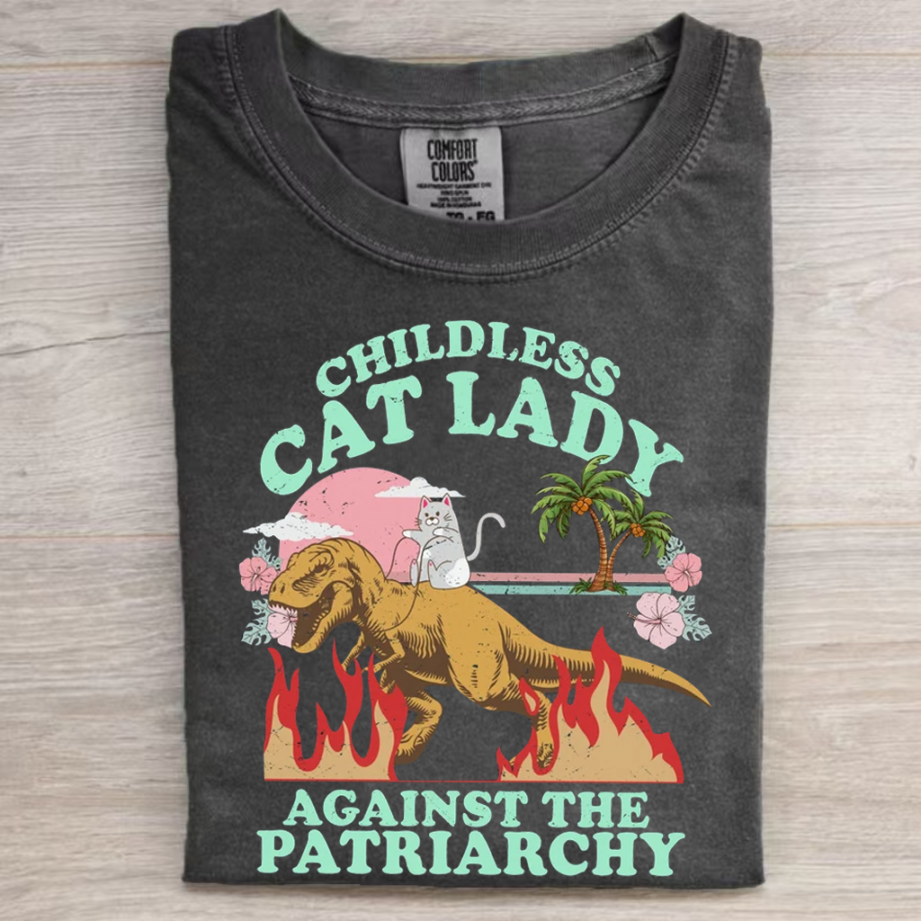 Funny Childless Cat Lady T-shirt