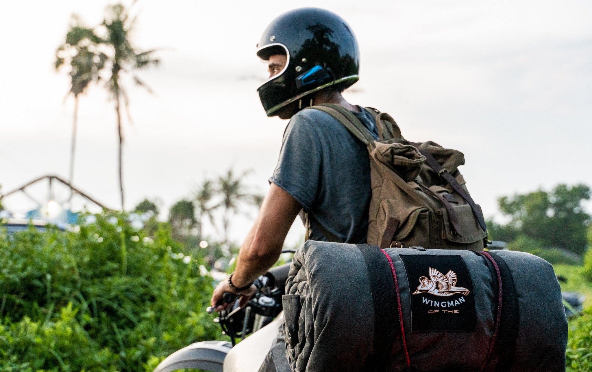 Motorcycle Camping System – All-in-One Canvas Tent with Sleeping Gear