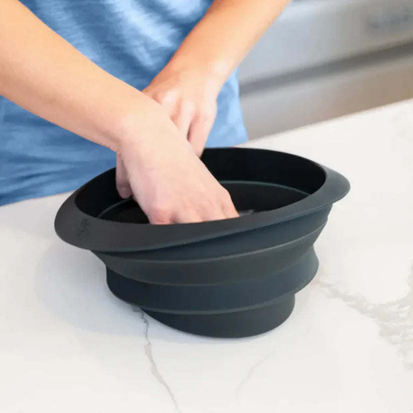 Collapsible Silicone Facial Ice Bowl – Built-in Ice Tray for Skincare, Acne Relief, and Face Tightening