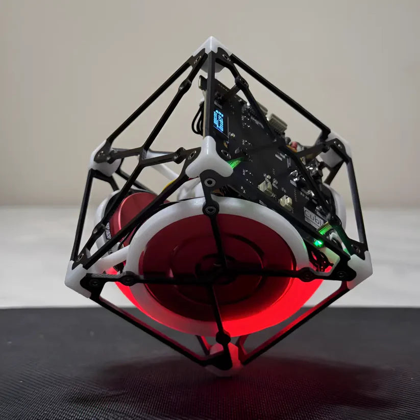 Self-Balancing Cube Robot – Easy-to-Use Control Panel