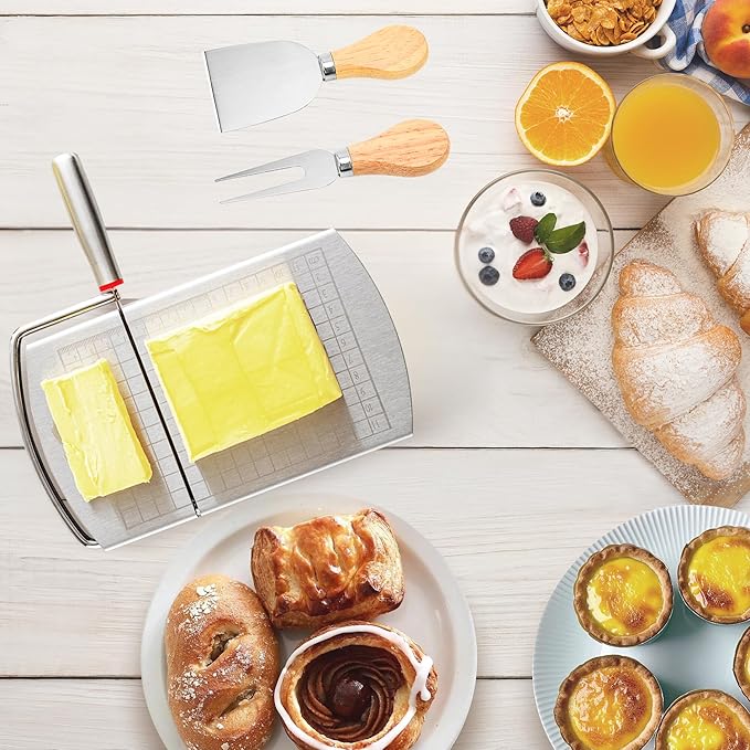 Cheese Slicer with Cutting Board