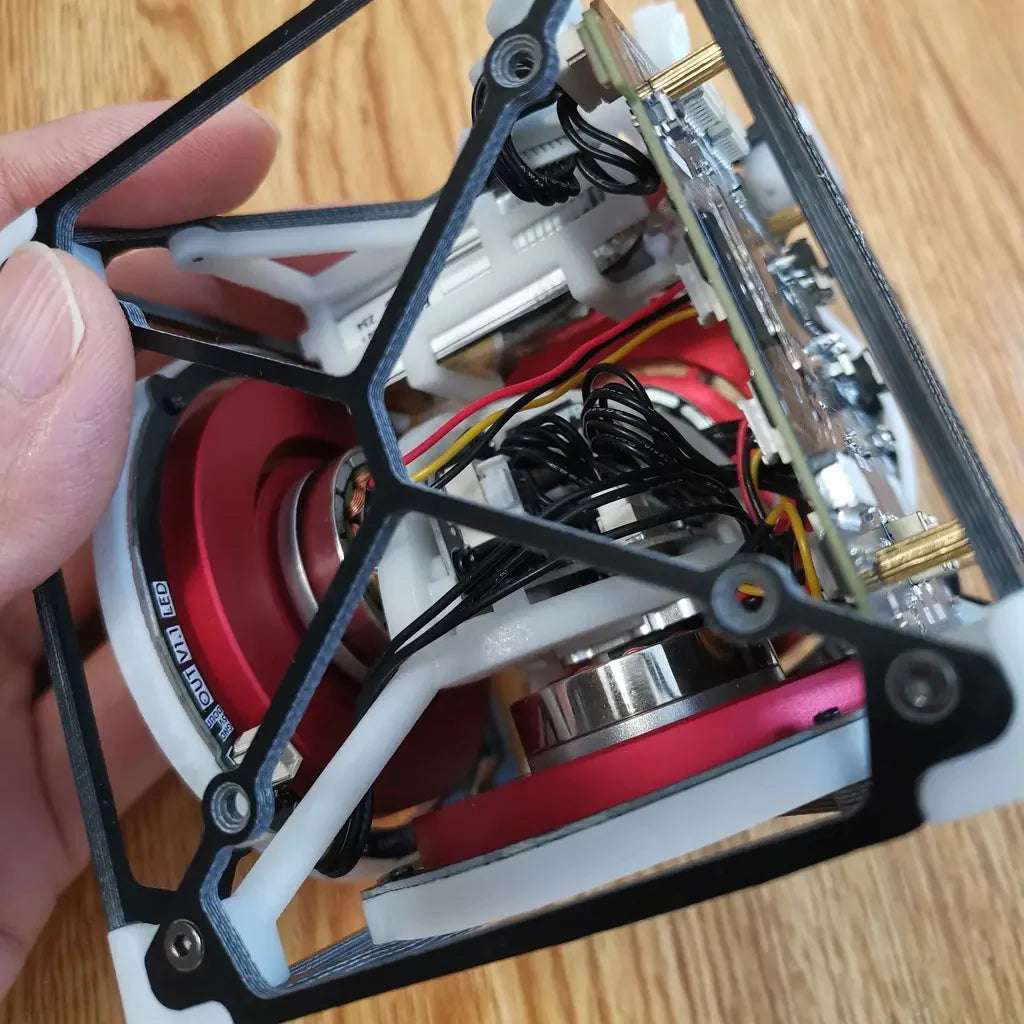 Self-Balancing Cube Robot – Easy-to-Use Control Panel