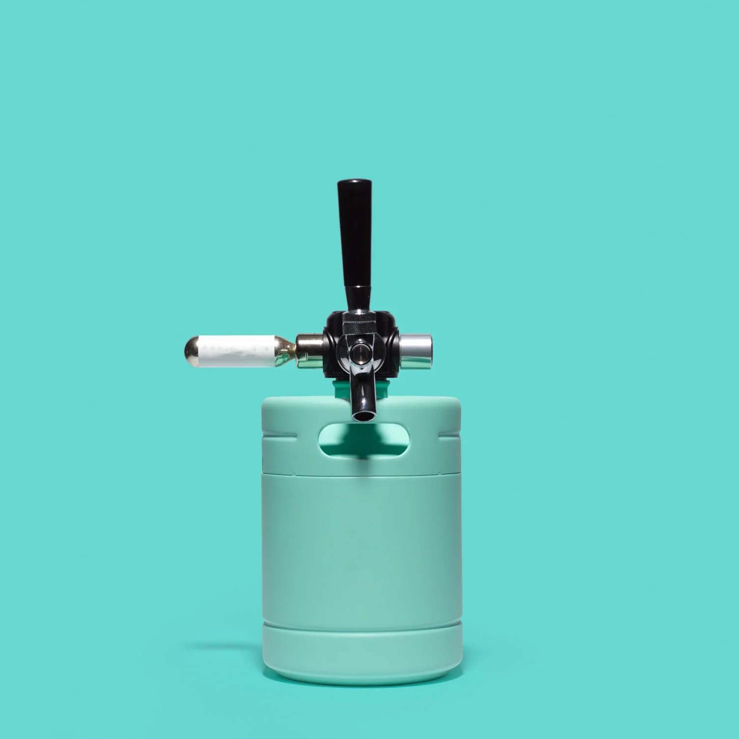 Big Kegerator – Portable Cocktail Machine