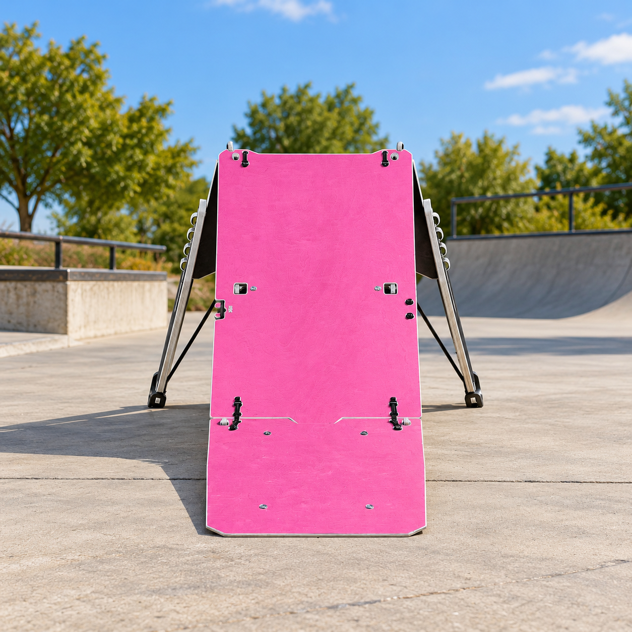 Portable Jump Ramp for Skateboards & Bikes – Lightweight Design for Street and Dirt Riding