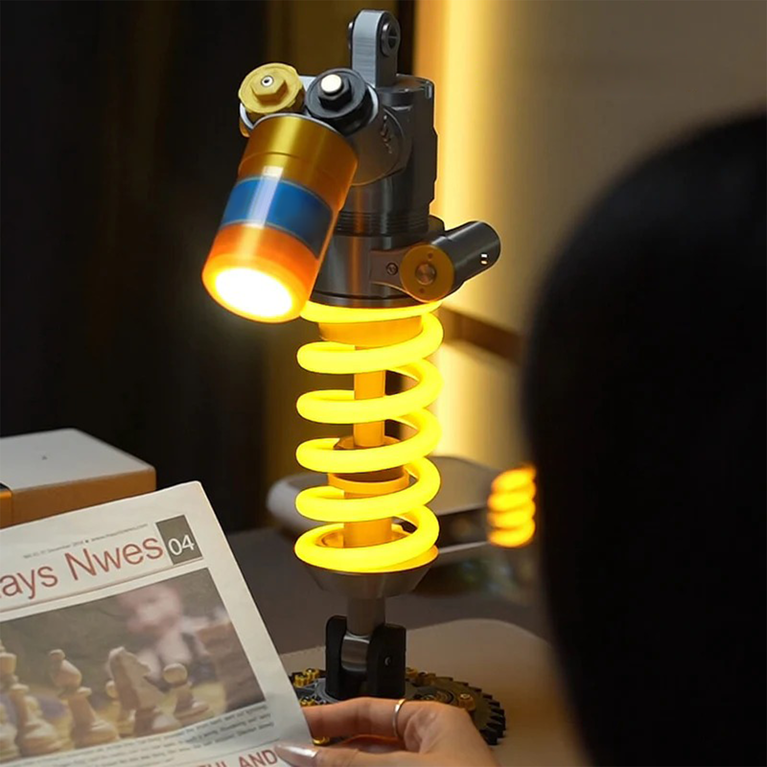 Industrial-Style Table Lamp with Suspended Shock-Absorbing Design