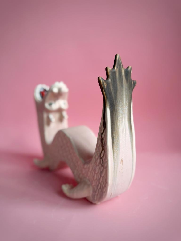 Shenlong Vase – Spiritual Dragon Ceramic Vessel