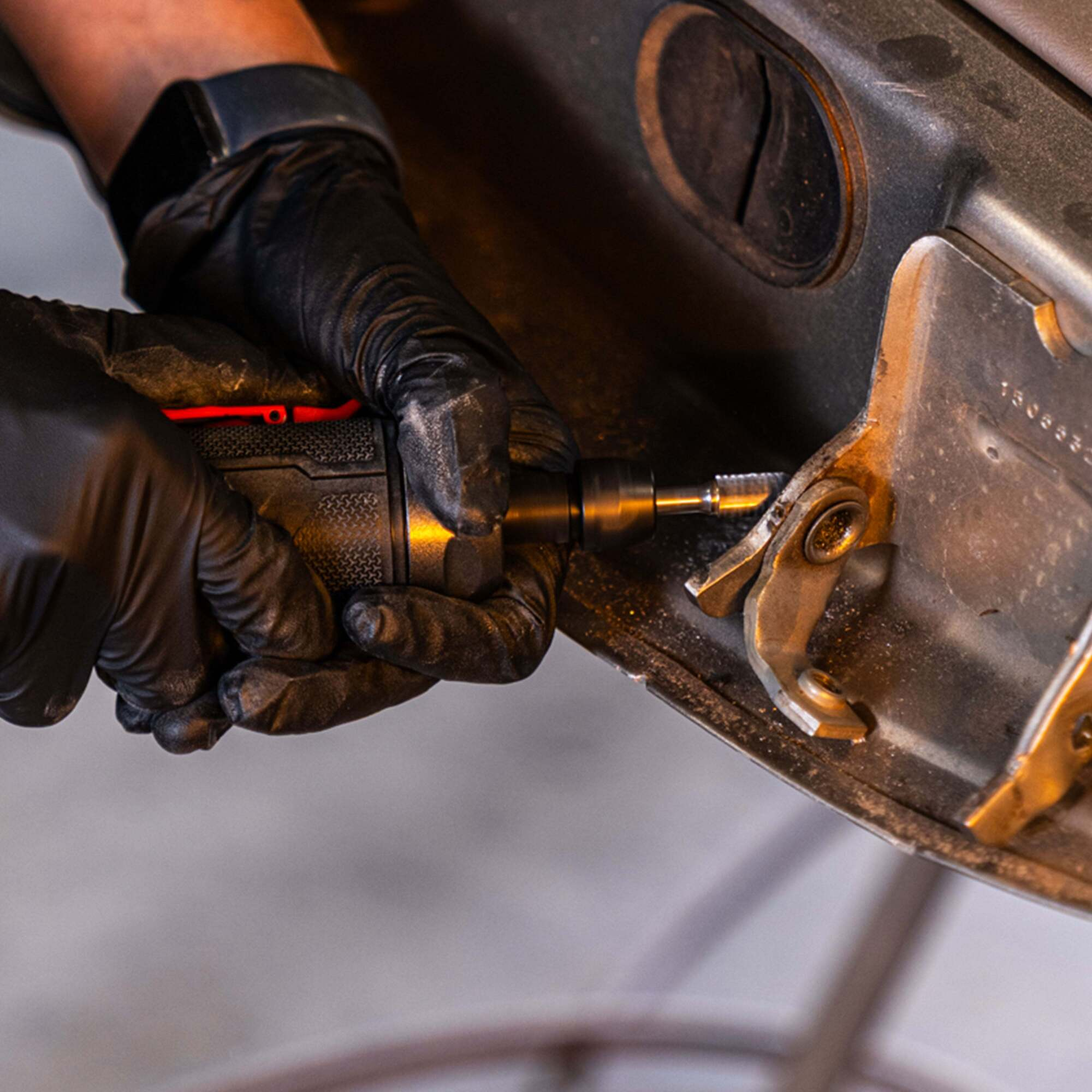Industrial-grade pneumatic grinding tools