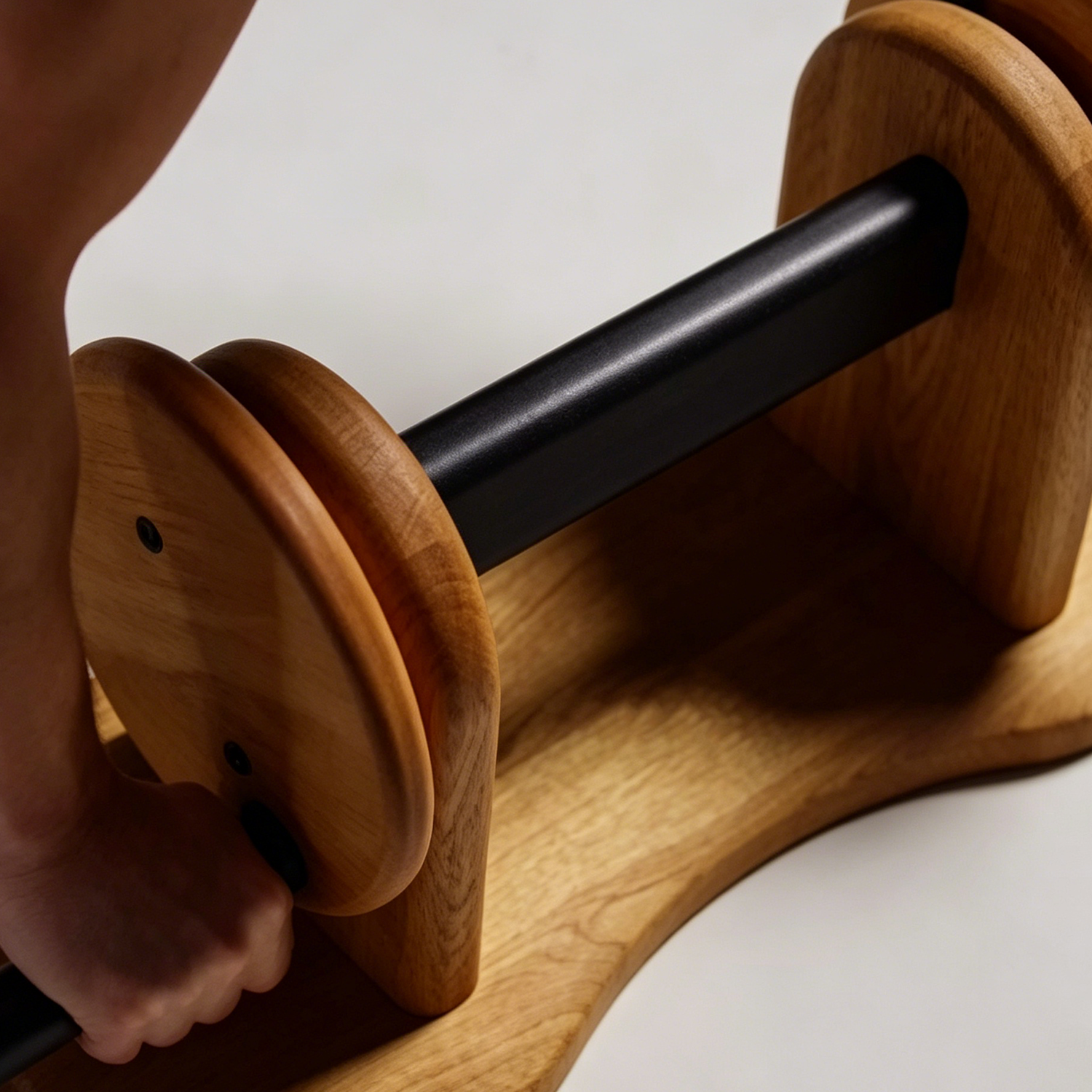 High-end oak board trainer for full-body strength training